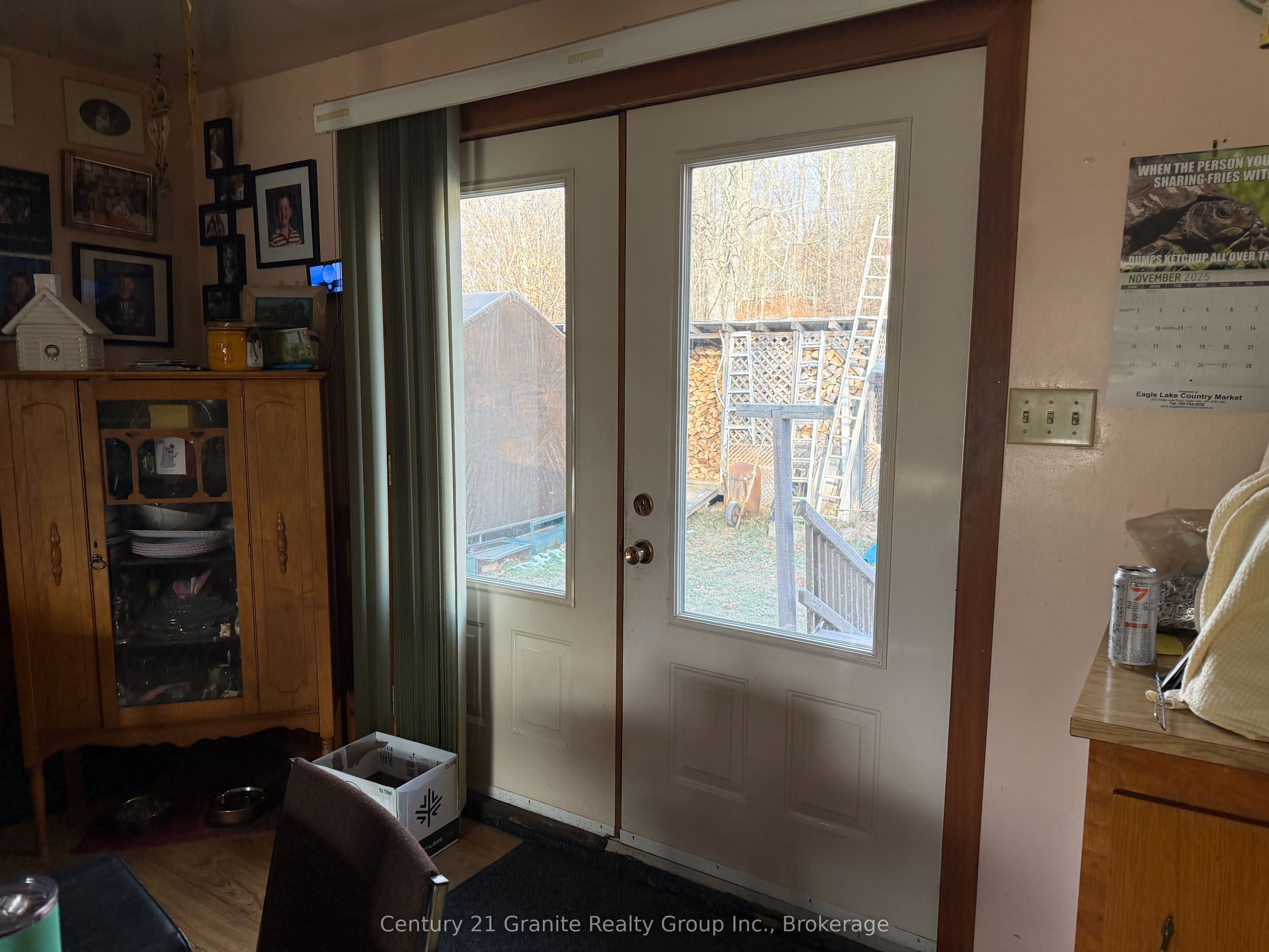 1028 Crabbe Lane Property Photo 6