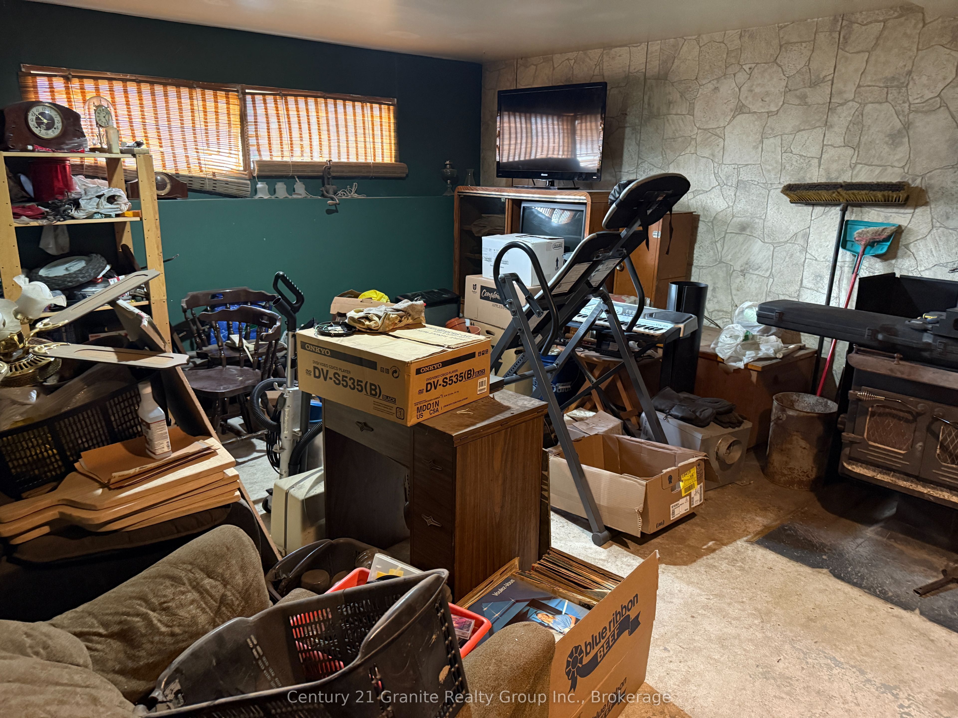 1028 Crabbe Lane Property Photo 18