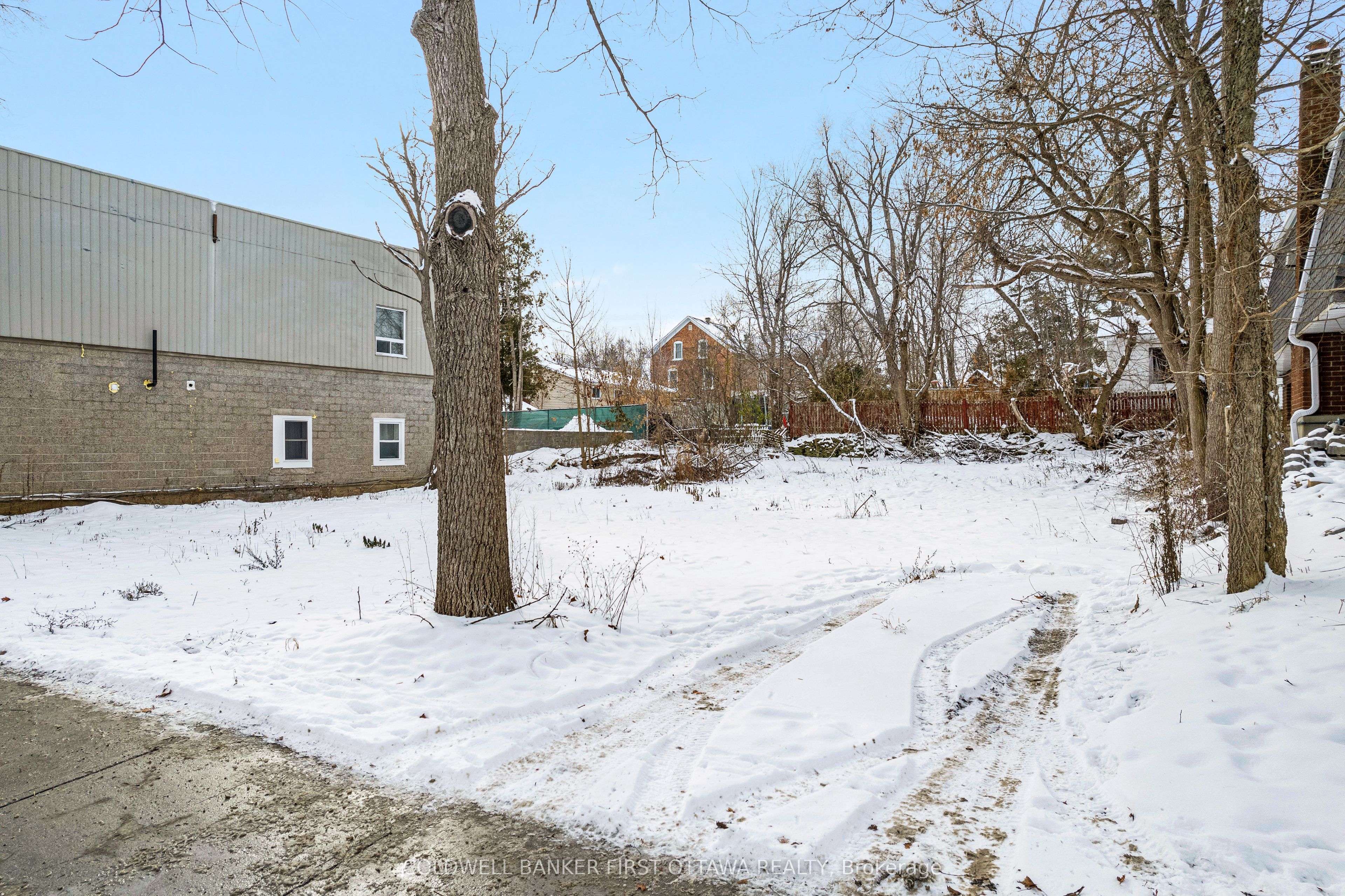274 Bridge Street Property Photo 7