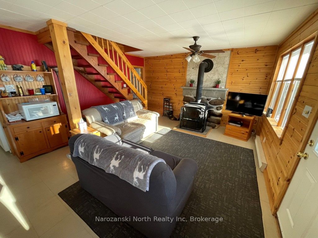 151b Du Lac Avenue Property Photo 7