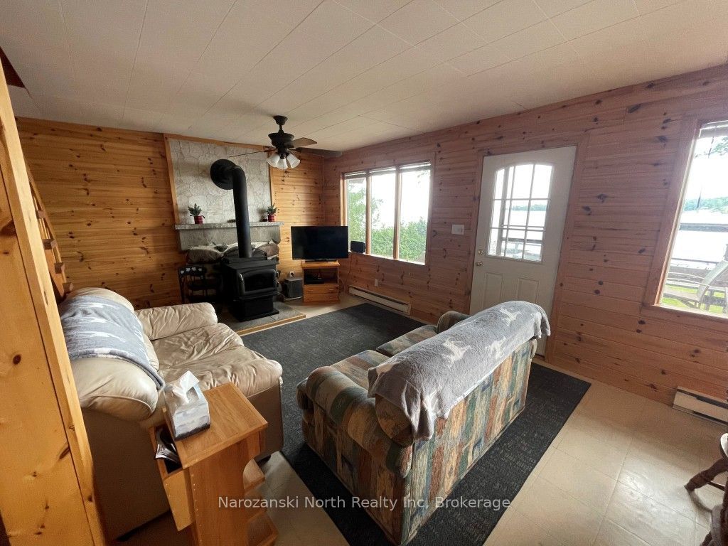 151b Du Lac Avenue Property Photo 8
