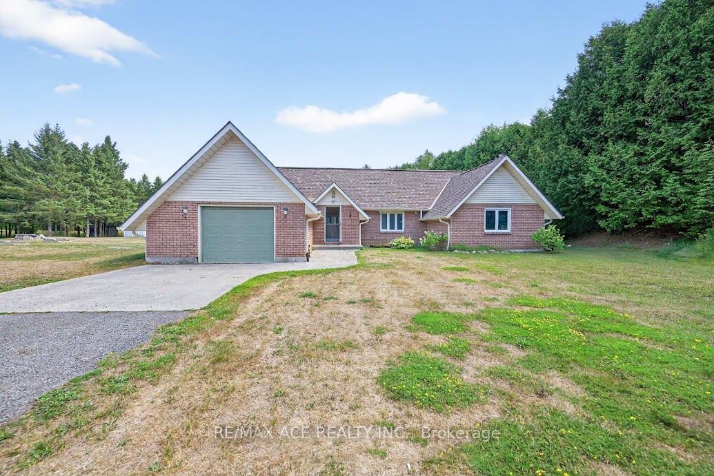 2425 N School Rd Property Photo 1
