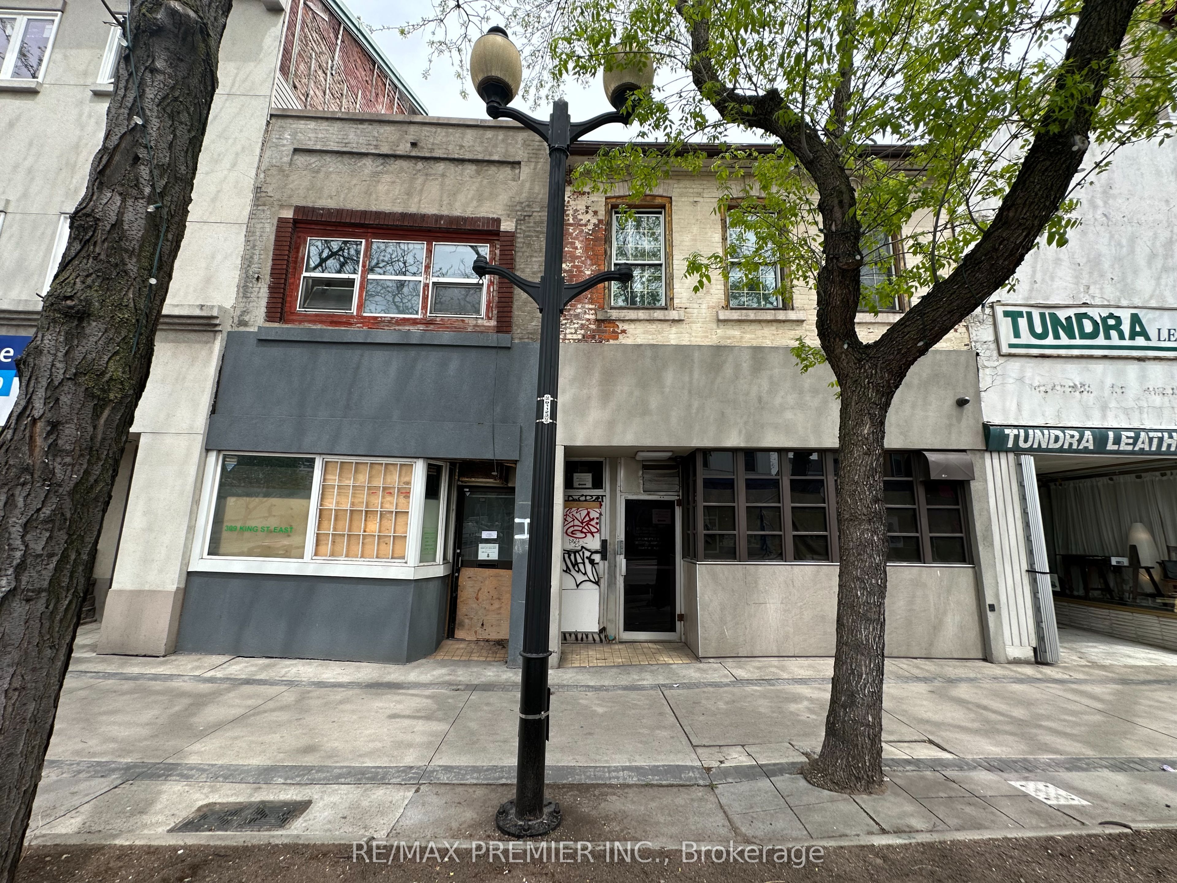 311 King St E Property Photo 1
