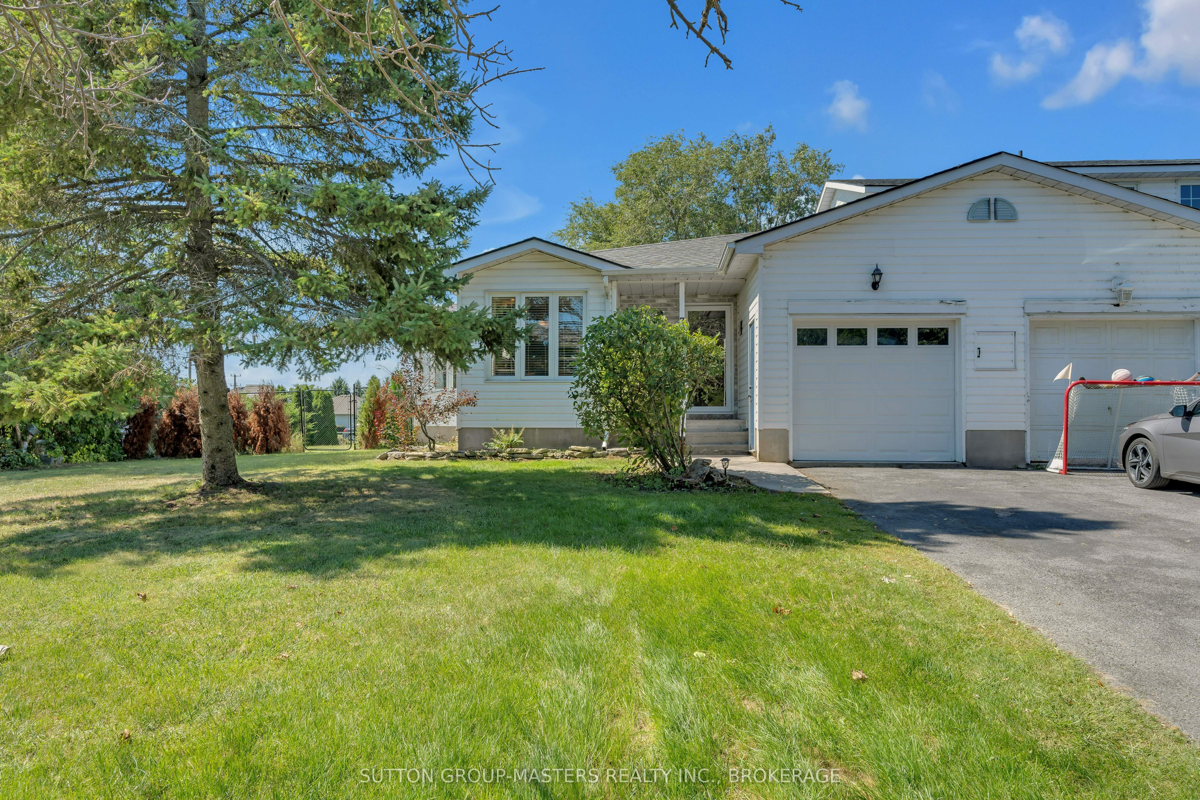 71 Davey Crescent