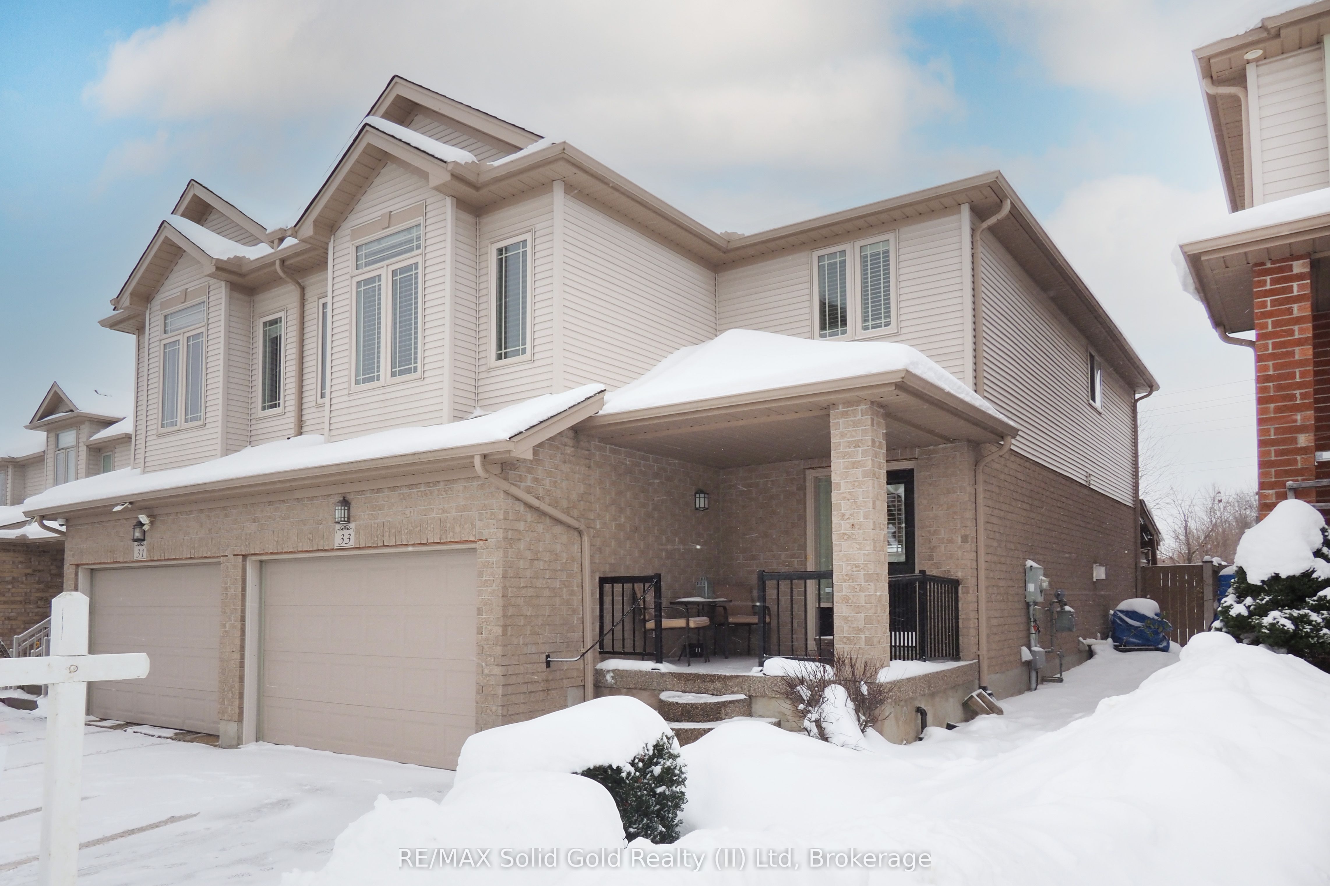 33 Huck Cres Property Photo 1