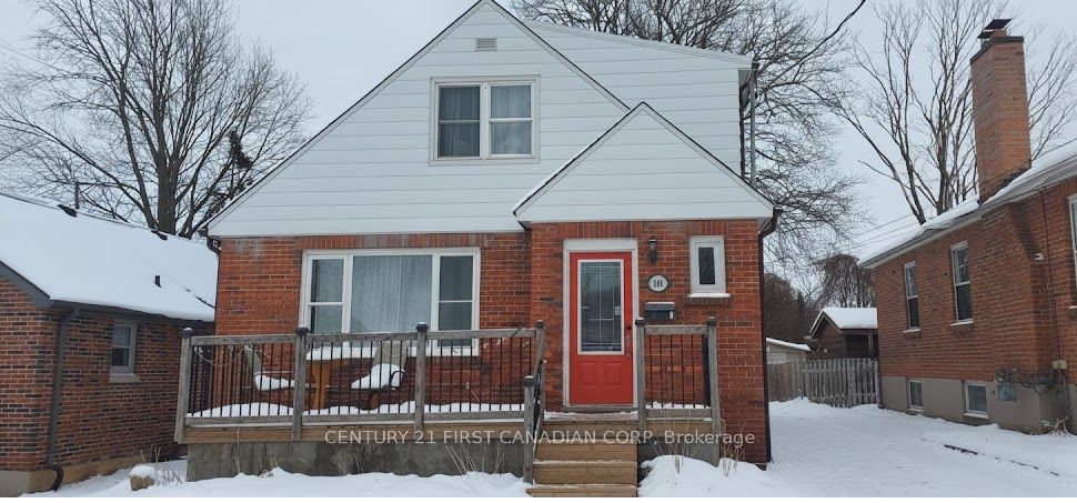 111 Lincoln Pl Property Photo 1