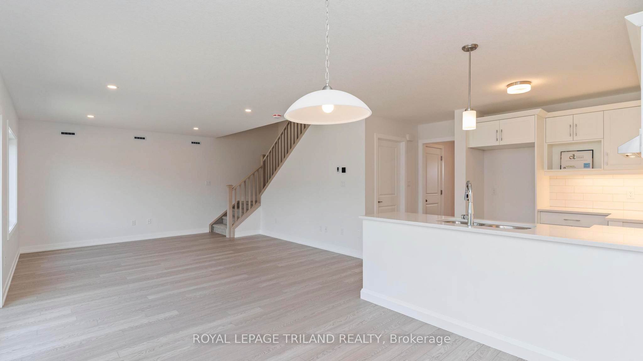118 Styles Drive Property Photo 4