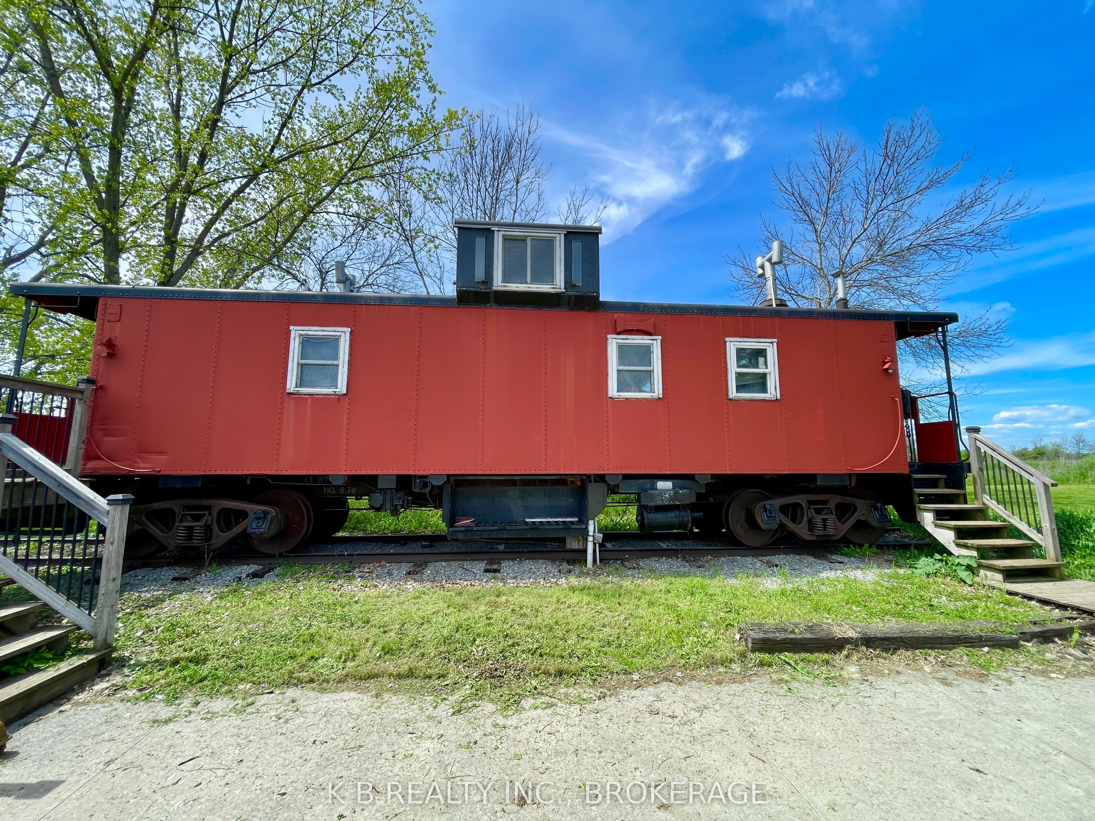 9261 33 Highway Property Photo 1