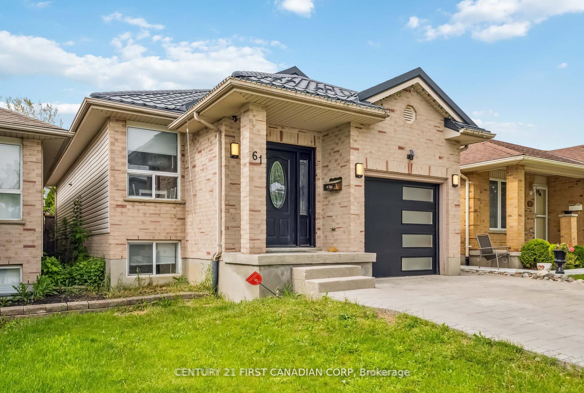 61 TANNER Drive Property Photo 1