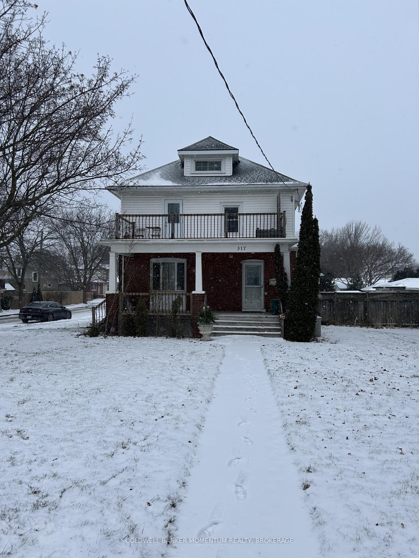 317 Queenston Street 2 Property Photo 1