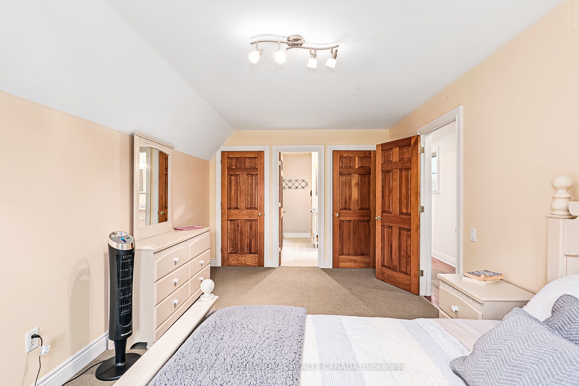 787517 Grey 13 Road Property Photo 25