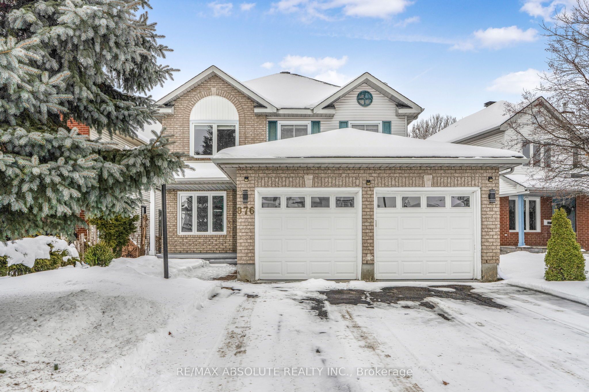 876 Clearcrest Crescent