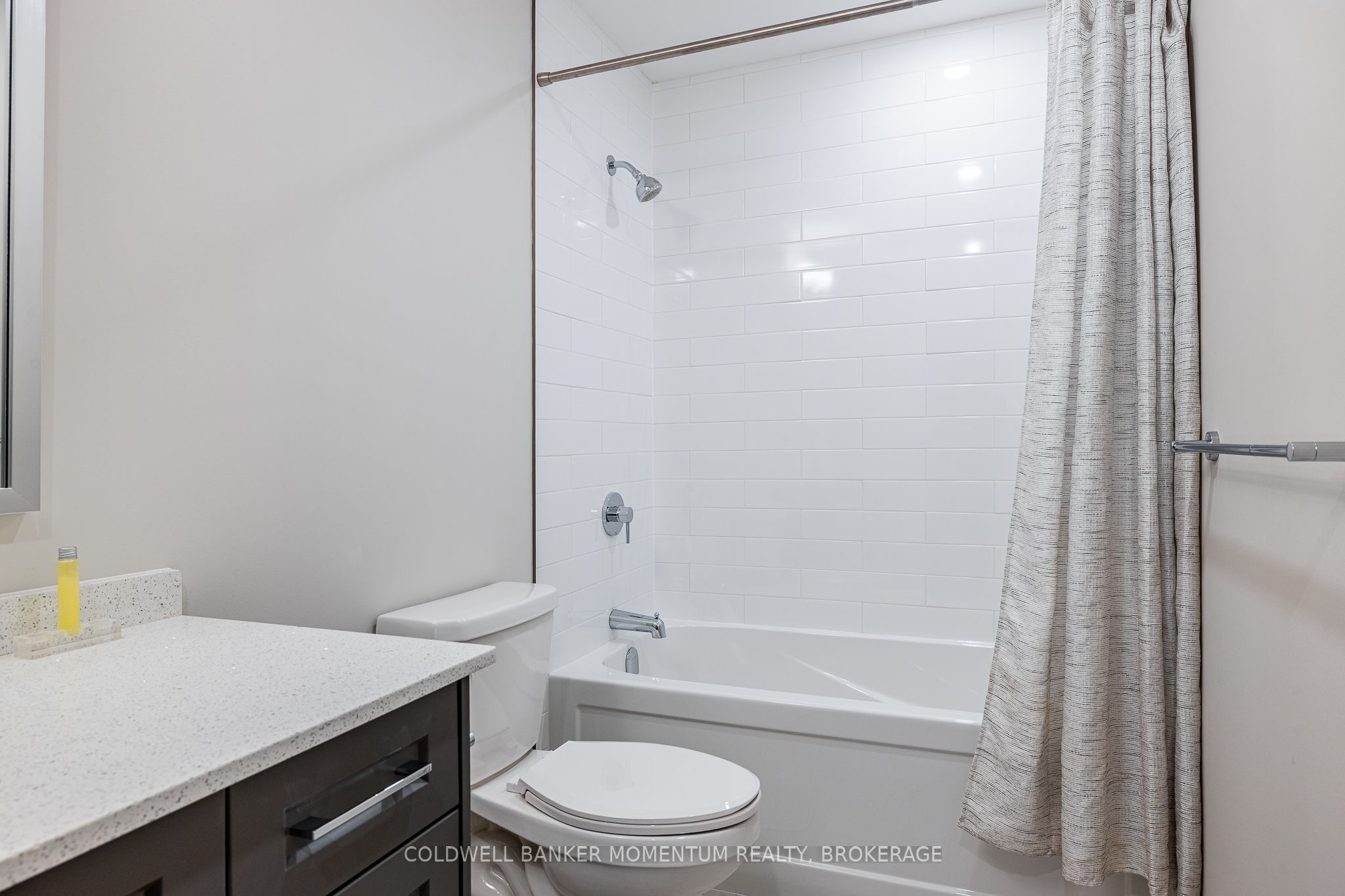118 West Street 403 Property Photo 9