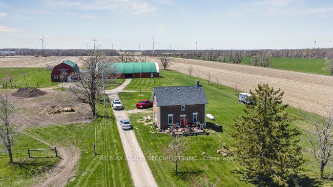 598478 2nd Line W Property Photo 4
