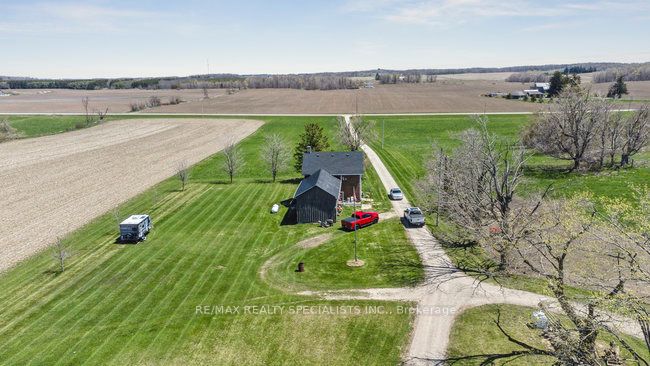 598478 2nd Line W Property Photo 8