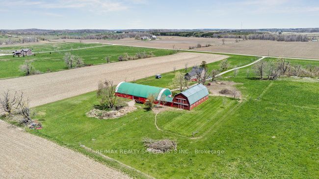 598478 2nd Line W Property Photo 17