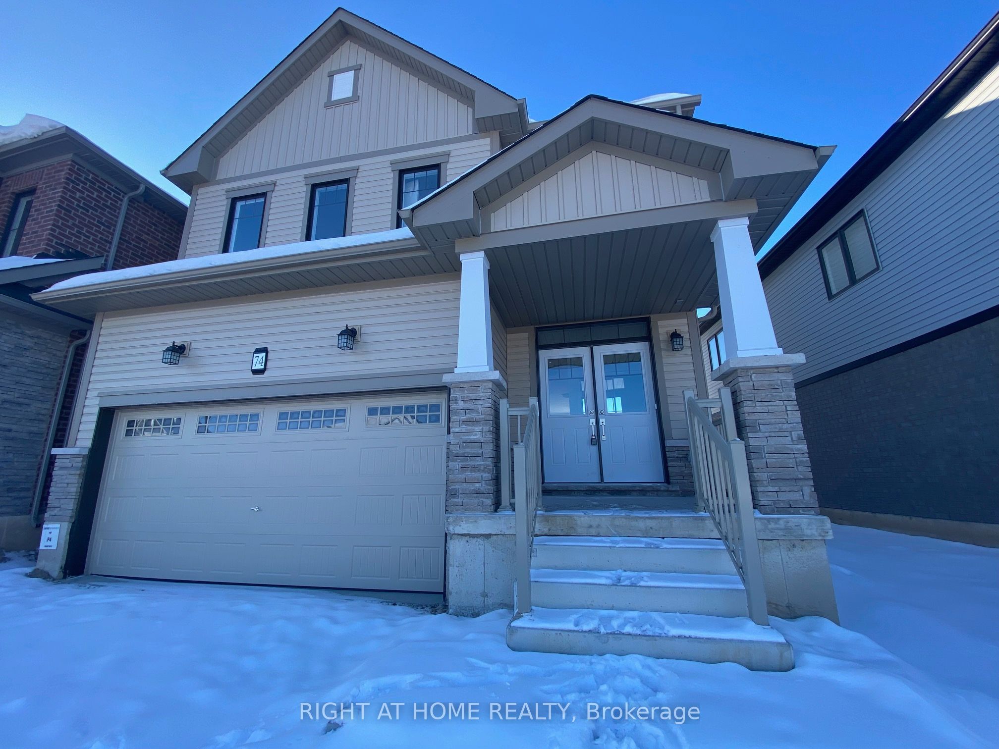 74 Witteveen Dr Property Photo 1