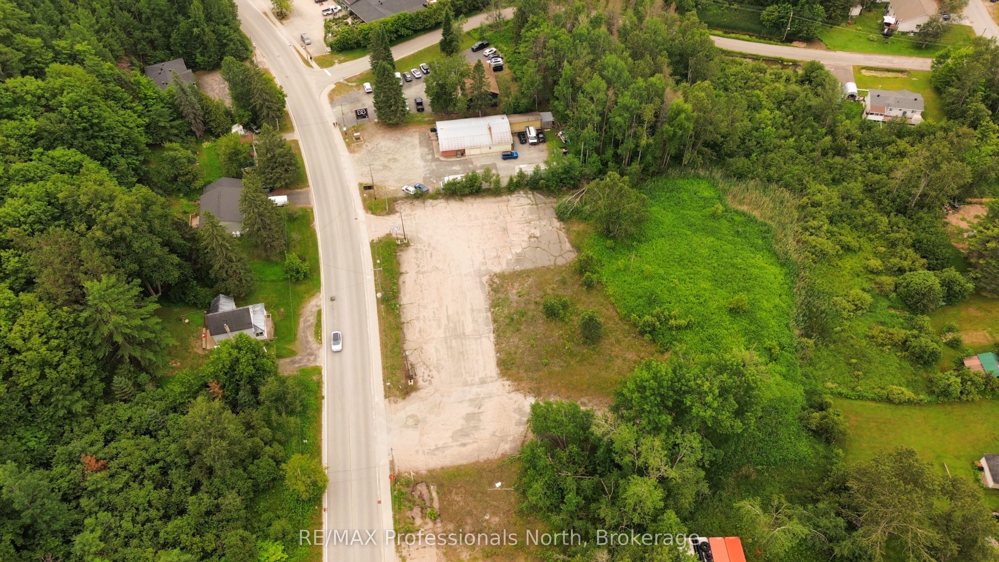61 Bobcaygeon Rd Property Photo 1