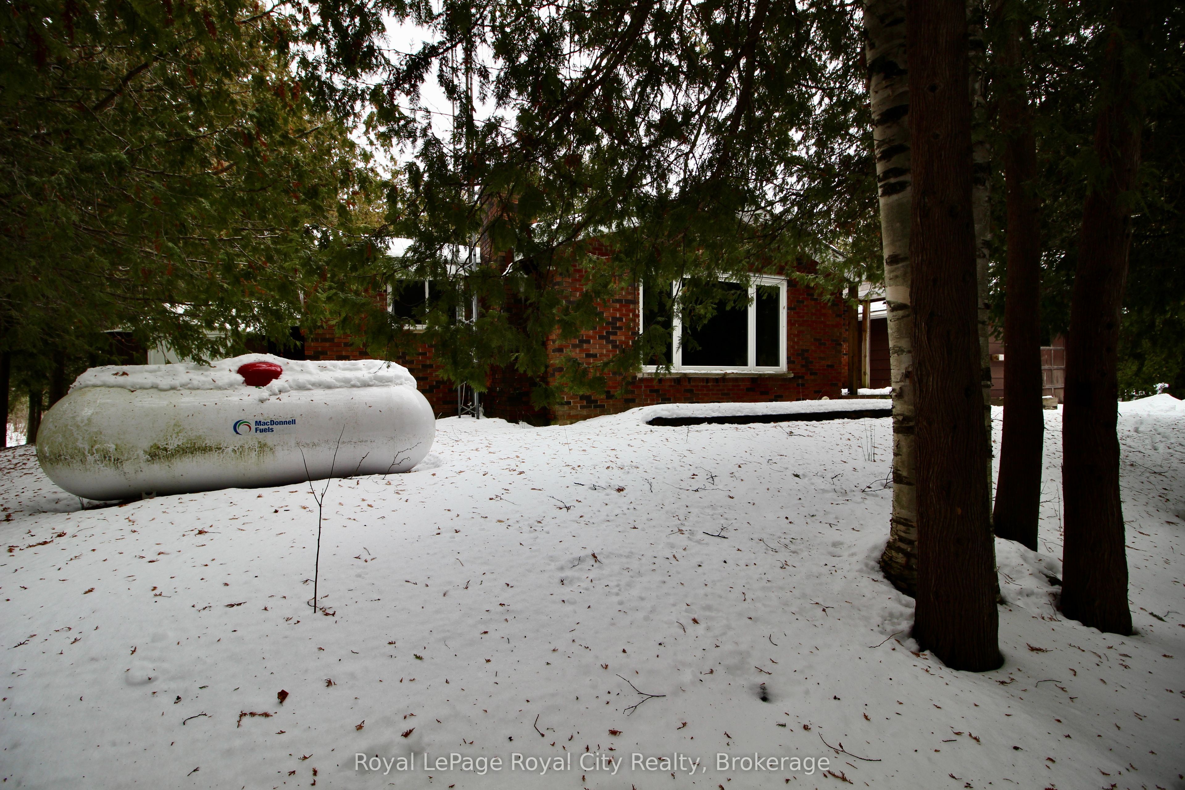 4616 6 Highway Property Photo 3