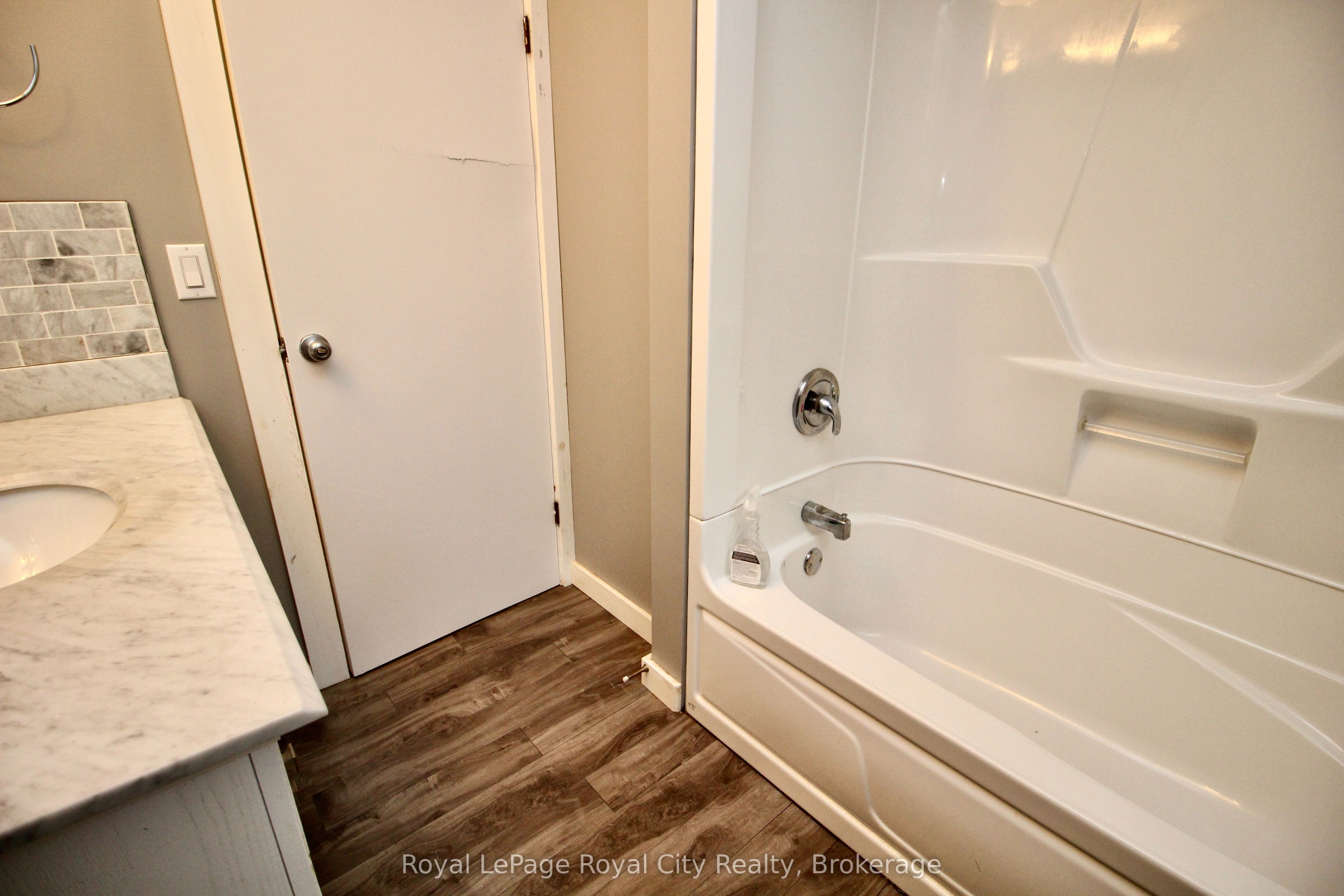4616 6 Highway Property Photo 16