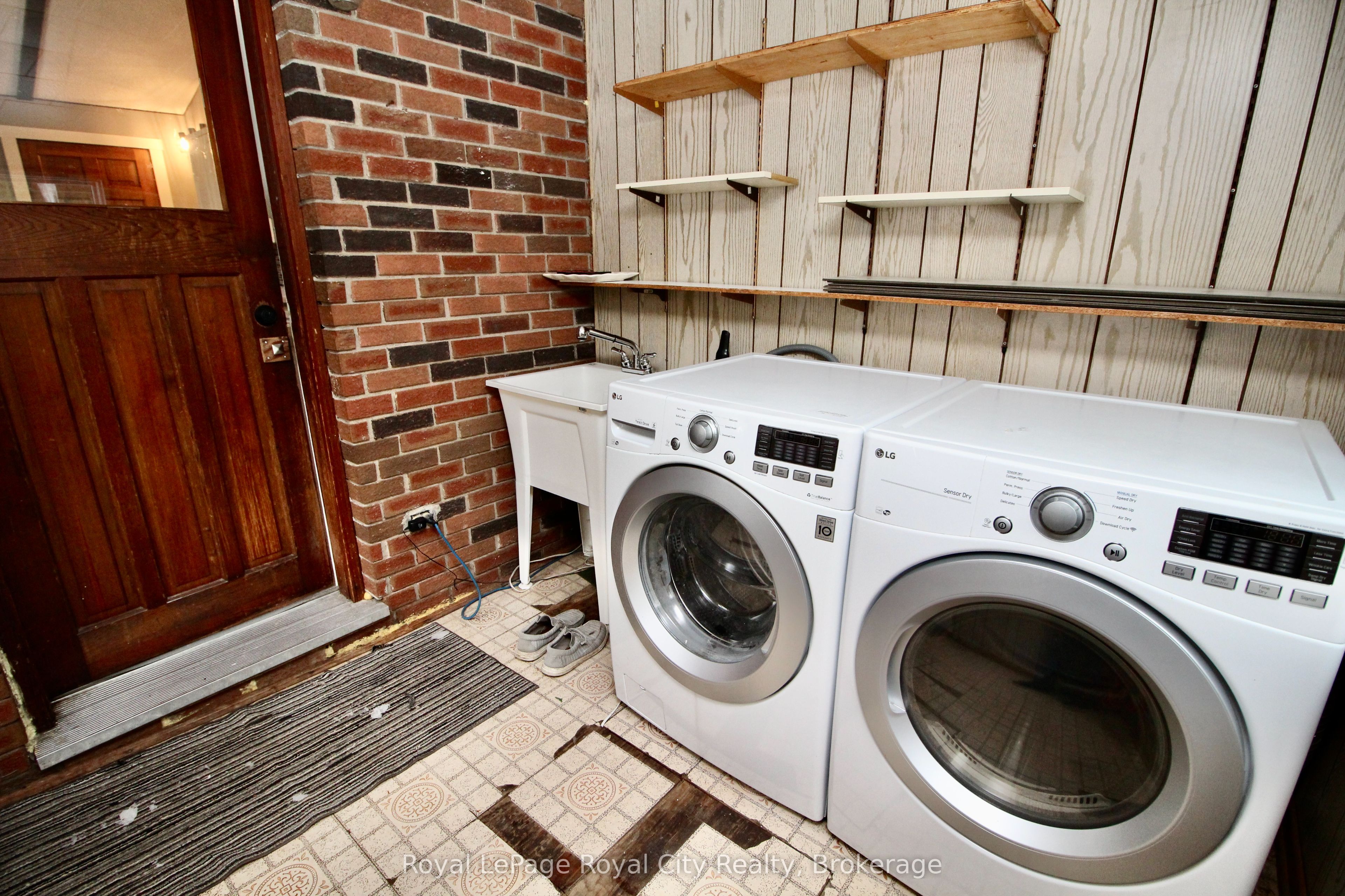 4616 6 Highway Property Photo 21