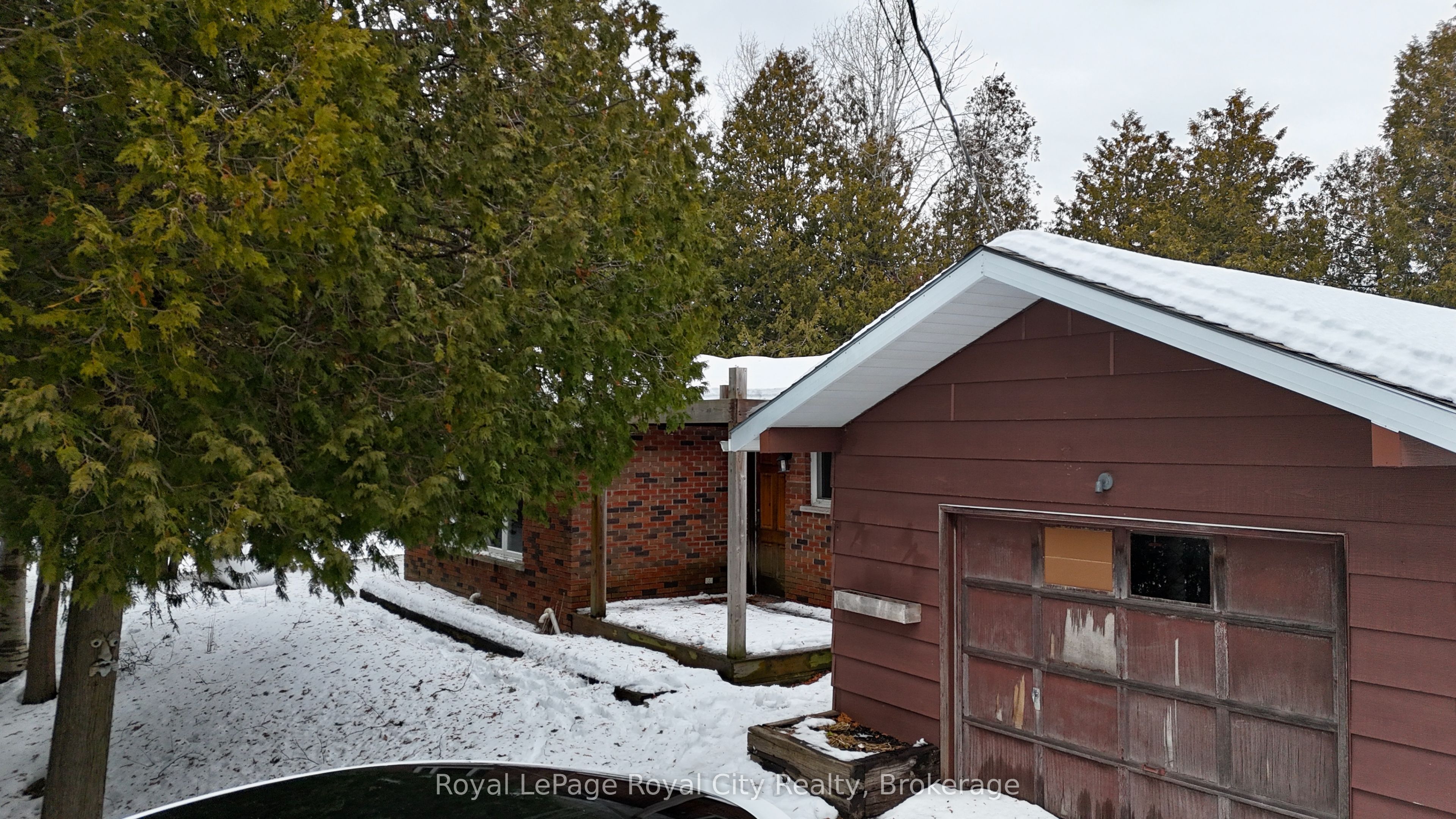 4616 6 Highway Property Photo 28