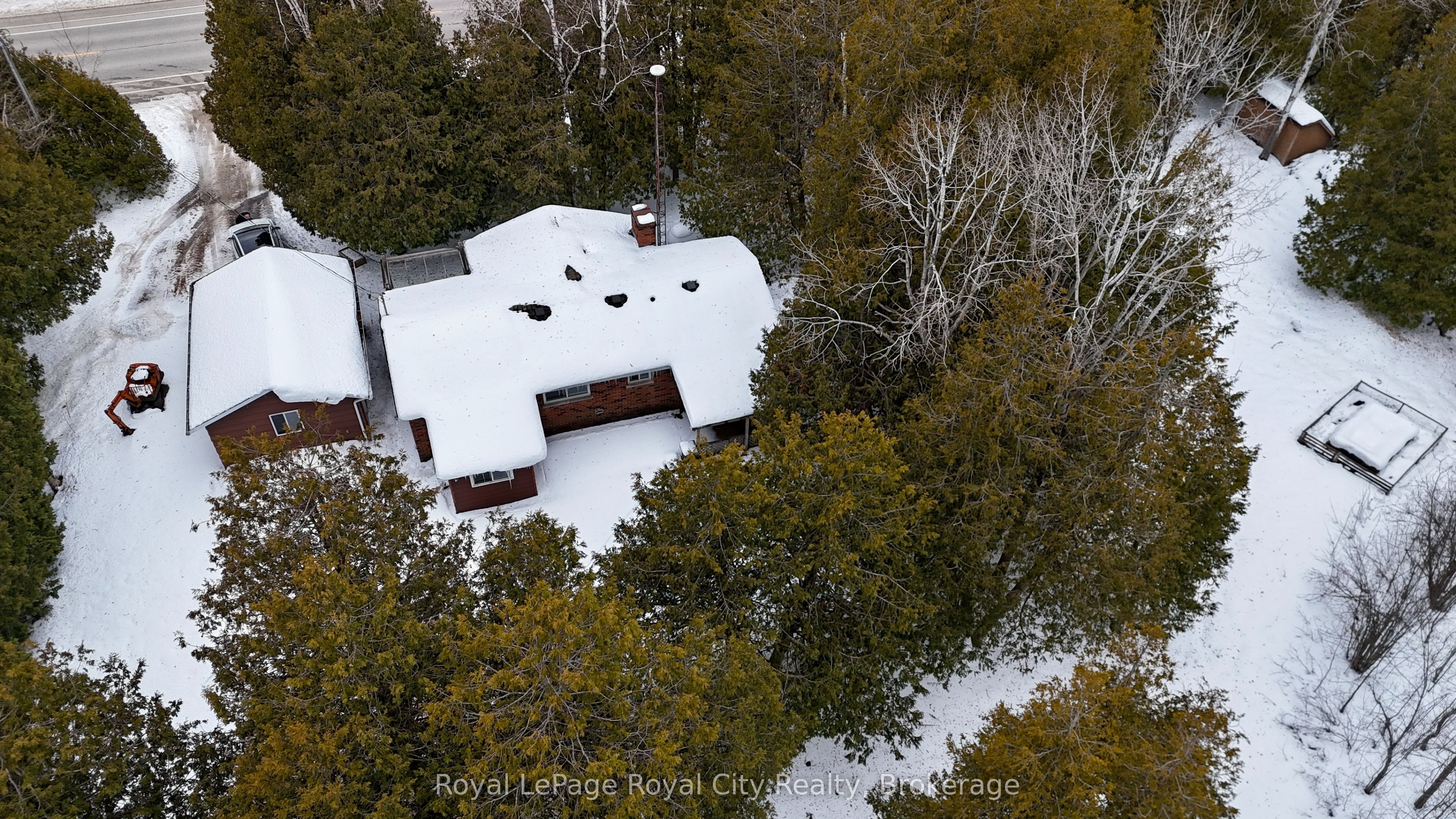 4616 6 Highway Property Photo 29