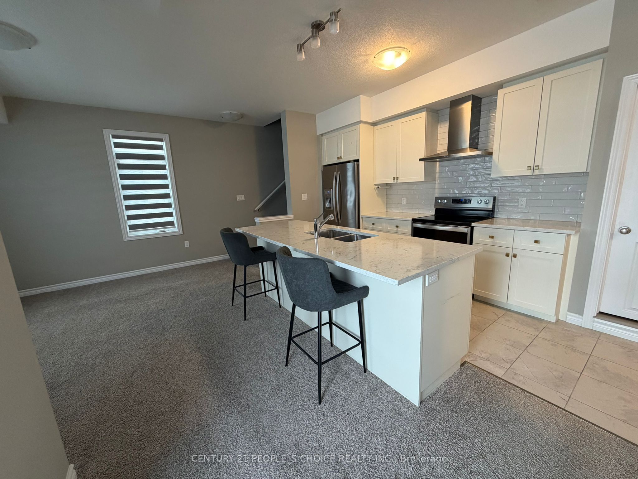 66 Oat Ln Property Photo 1