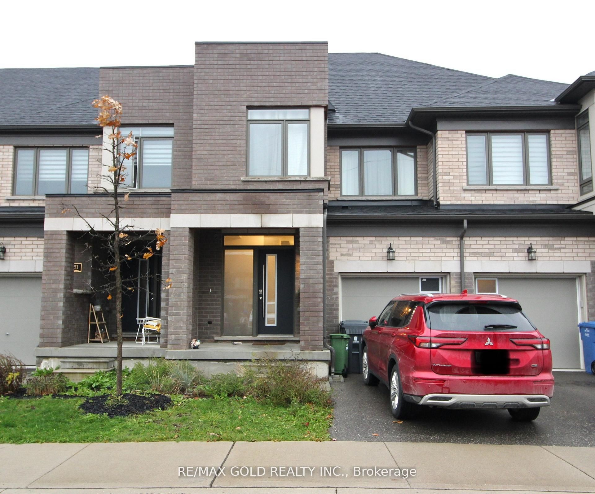 166 Deerpath Dr Property Photo 1
