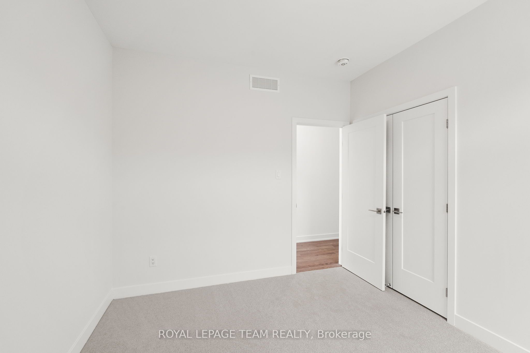 1086 Moore St Property Photo 31