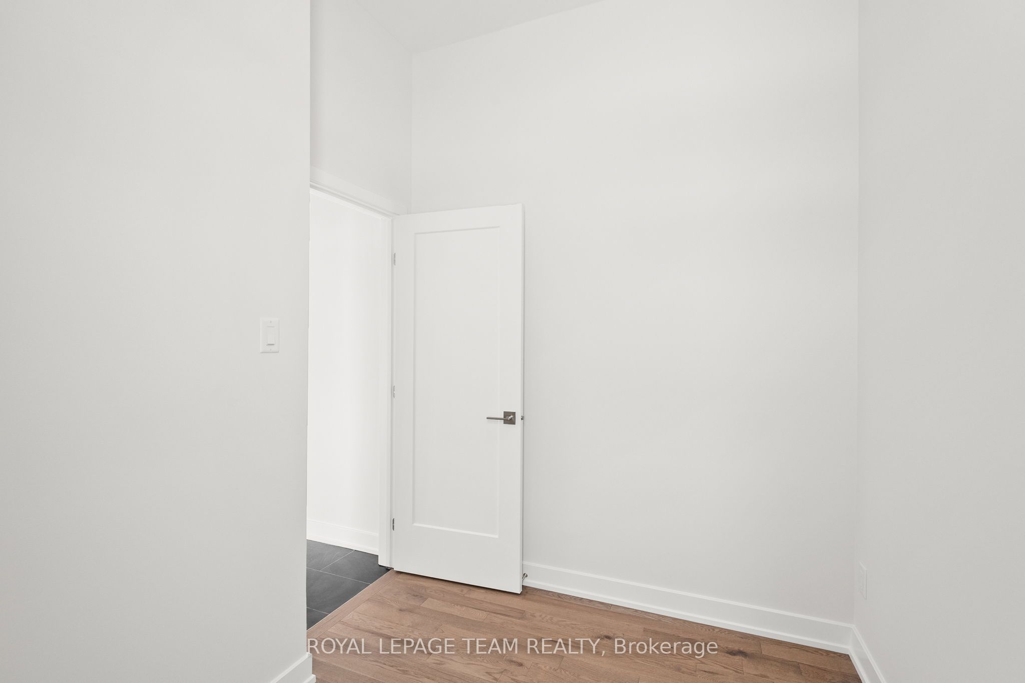 1086 Moore St Property Photo 33