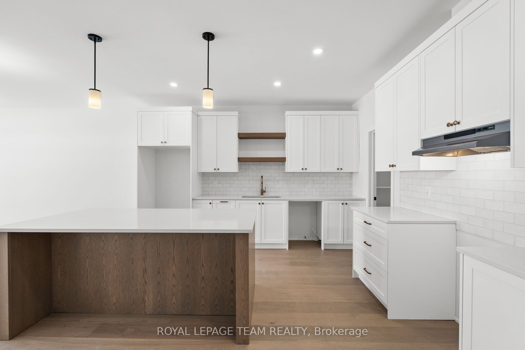 1051 Moore Street Property Photo 10