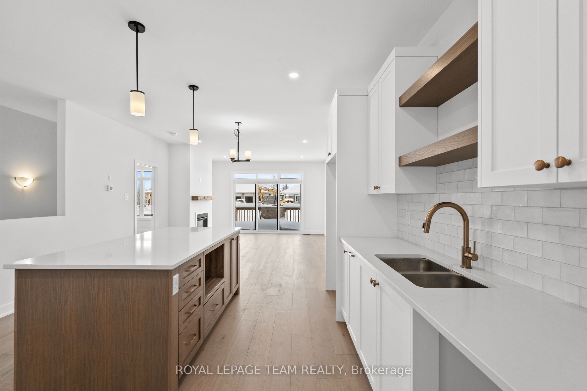 1051 Moore Street Property Photo 14