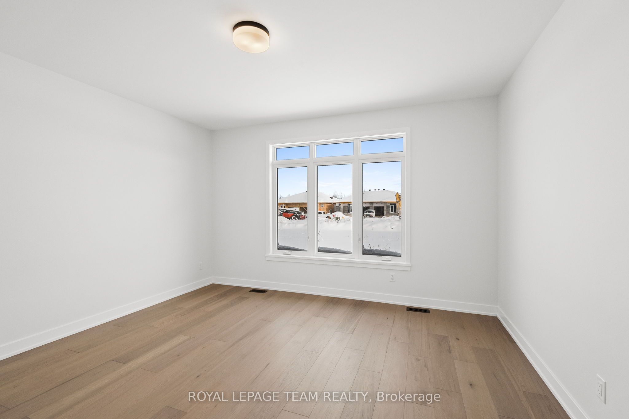 1051 Moore Street Property Photo 25