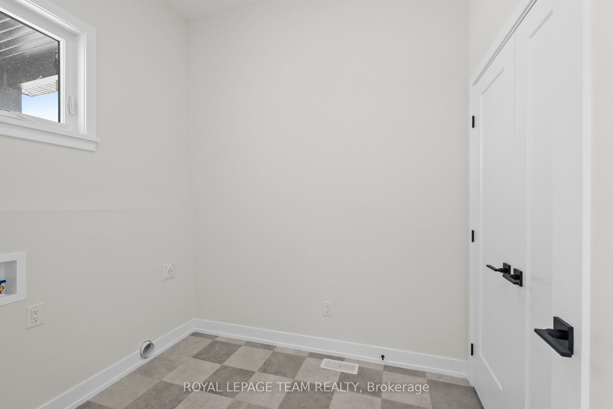 1051 Moore Street Property Photo 34