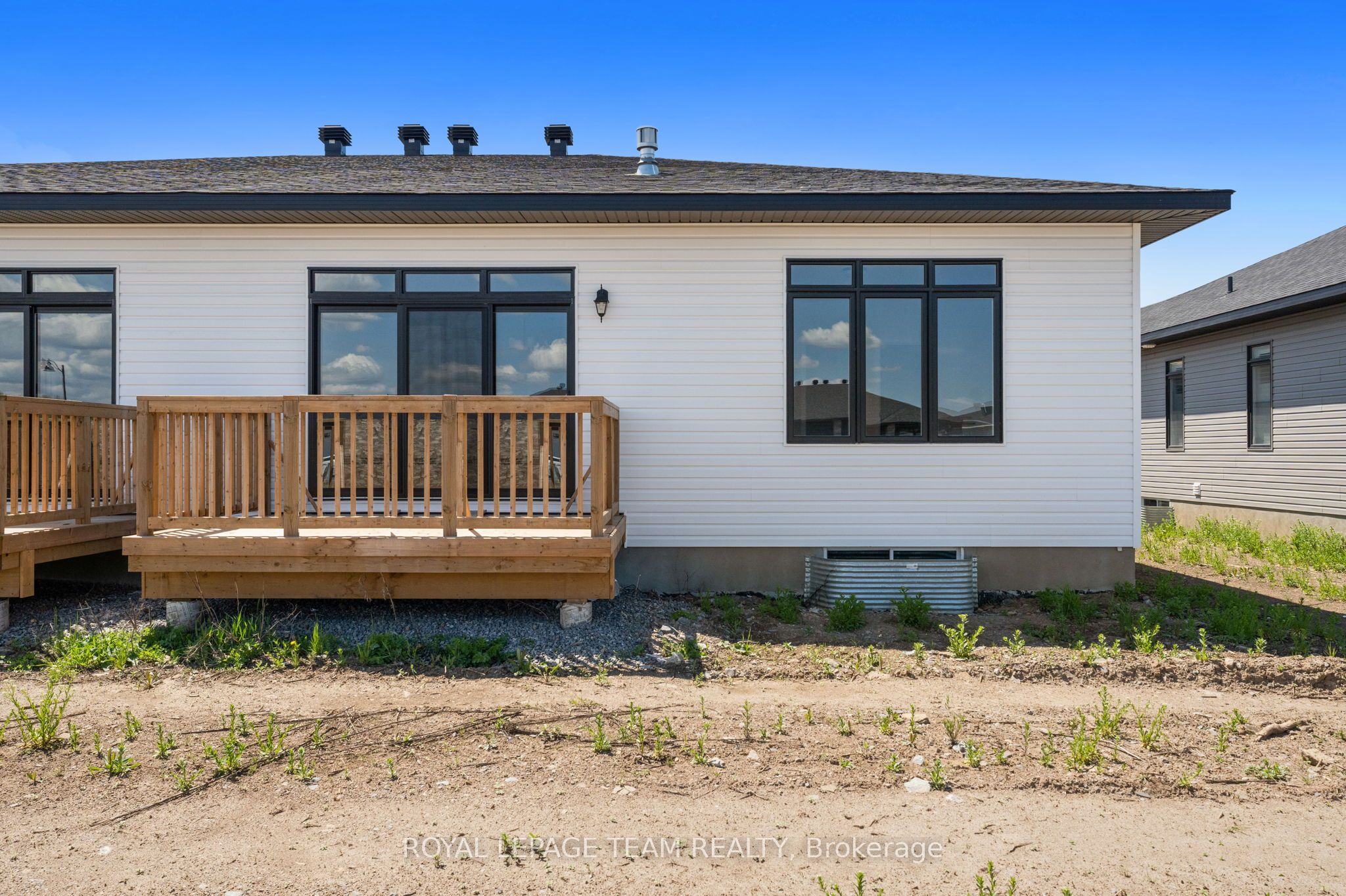 1051 Moore Street Property Photo 37