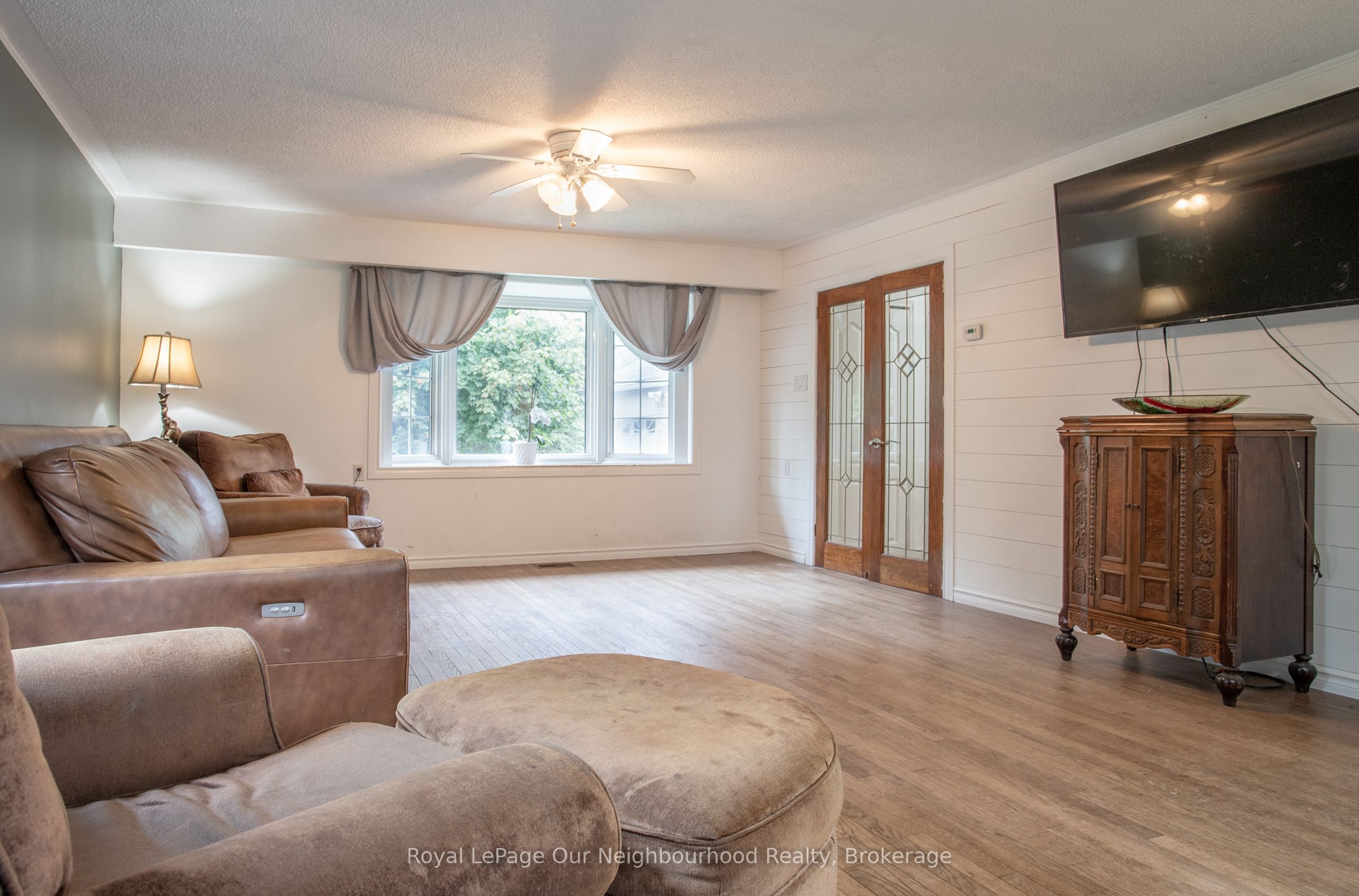 277 Crandall Road Property Photo 6
