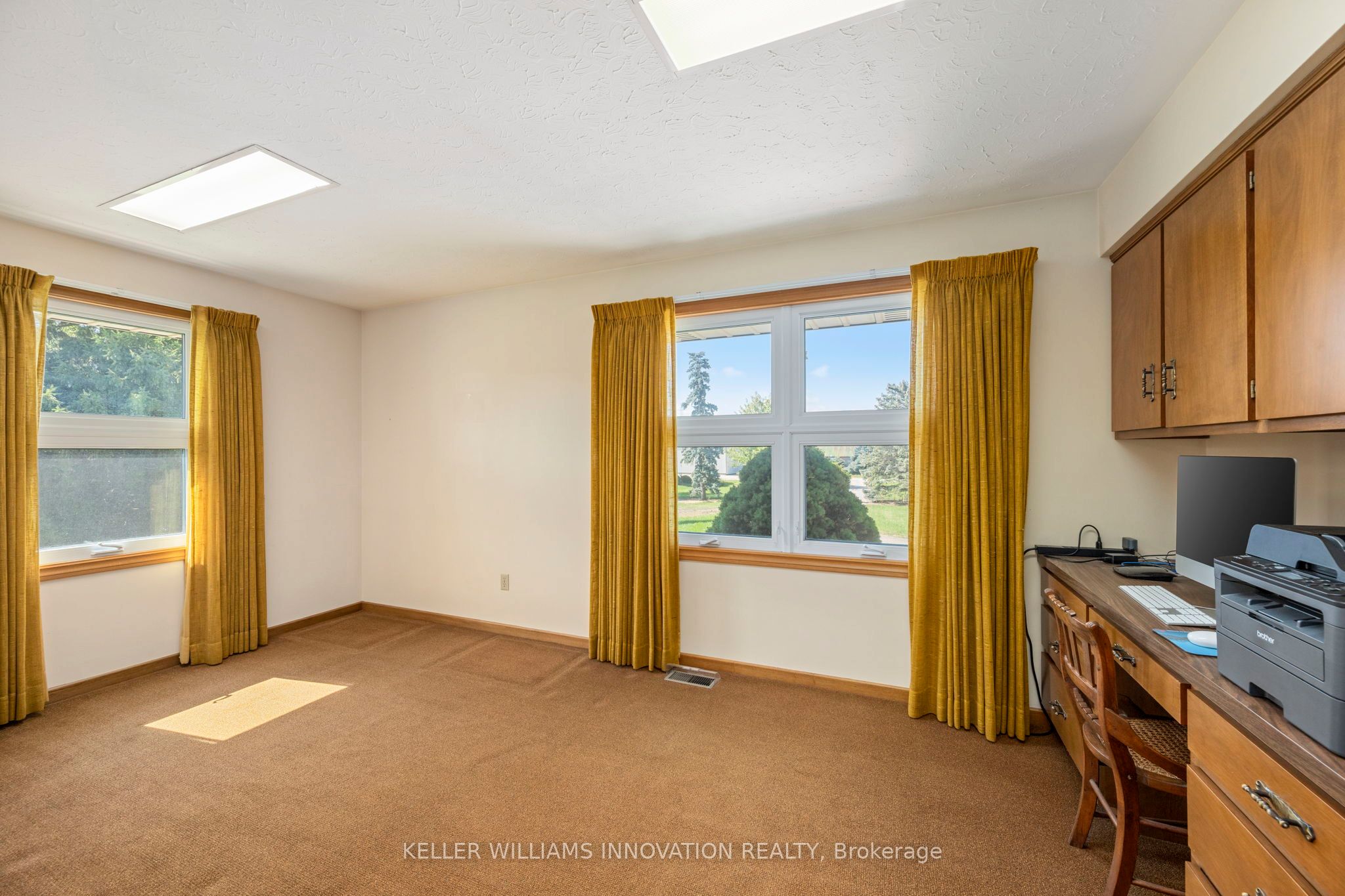 6828 Third Line Road Property Photo 14