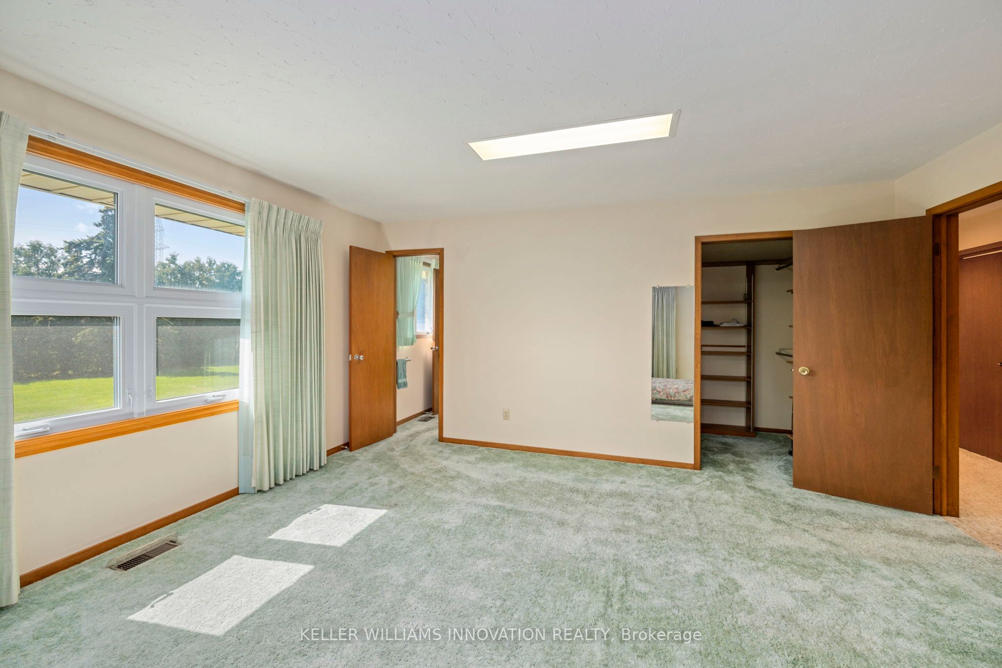6828 Third Line Road Property Photo 36