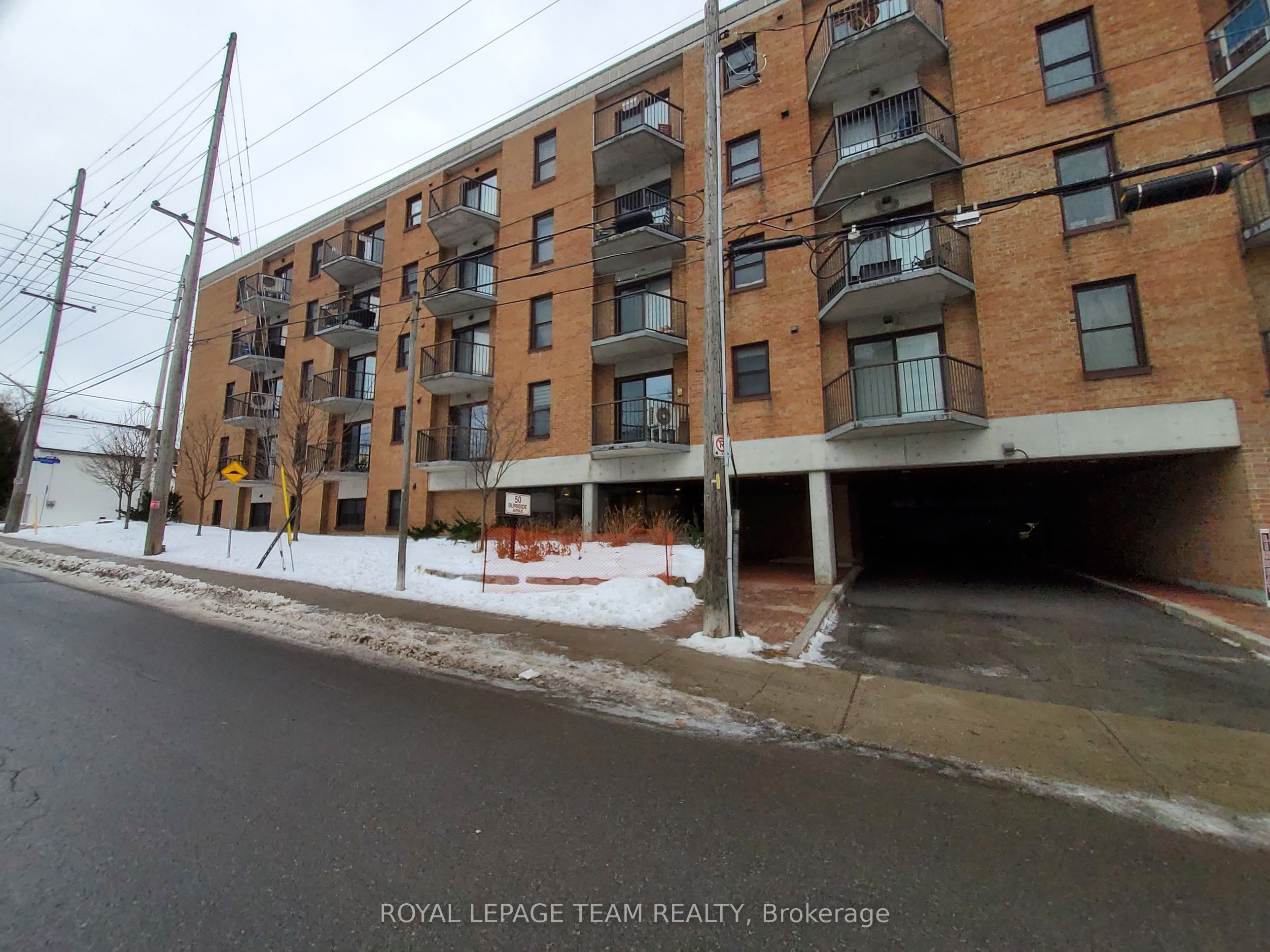 50 Burnside Ave Property Photo 1