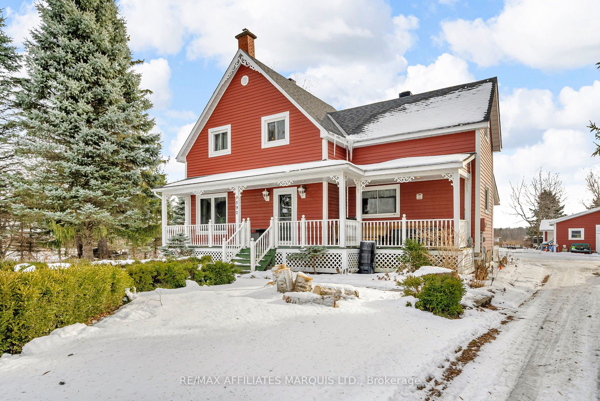 1590 Cornwall Road Property Photo 1