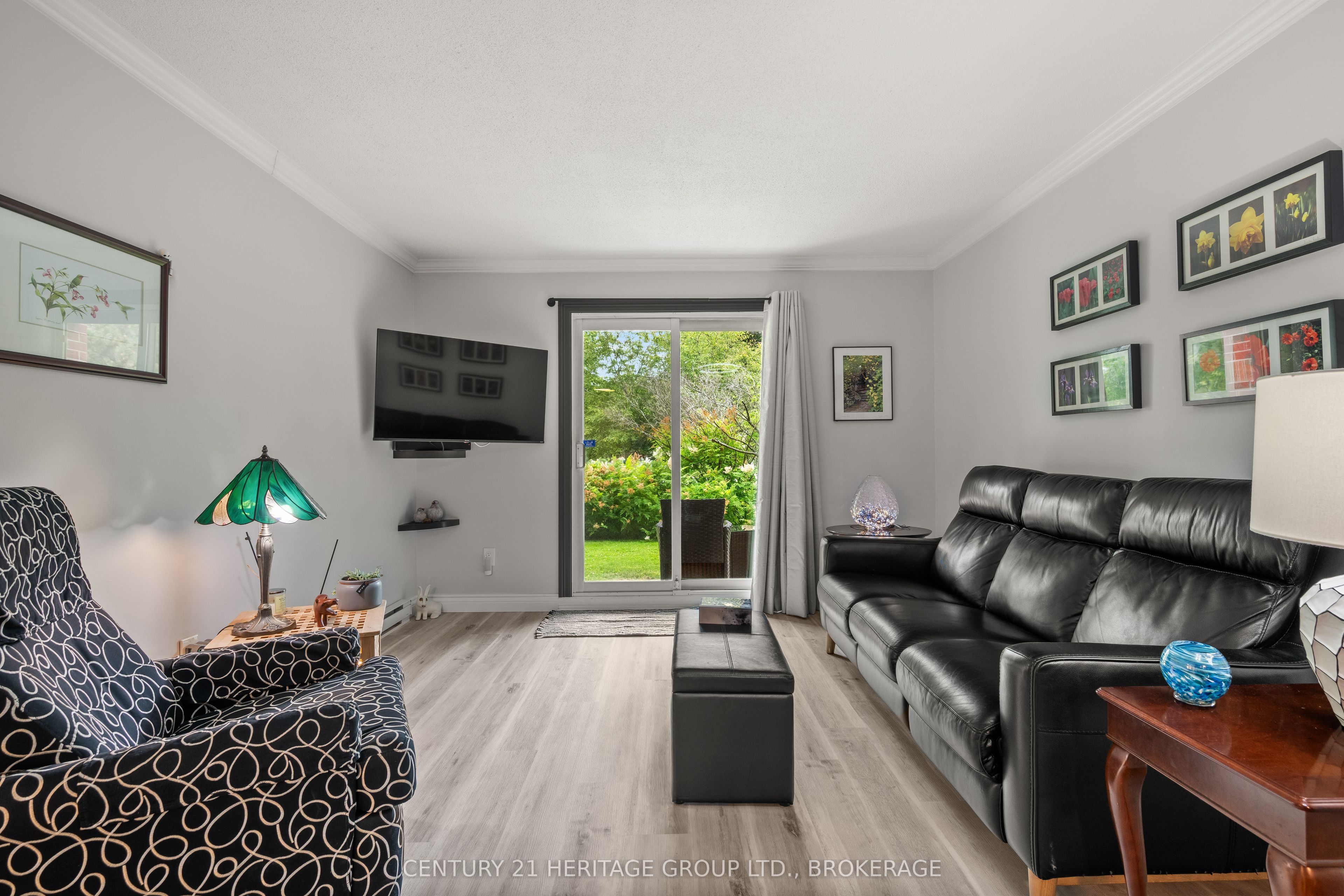 573 Armstrong Rd Property Photo 15