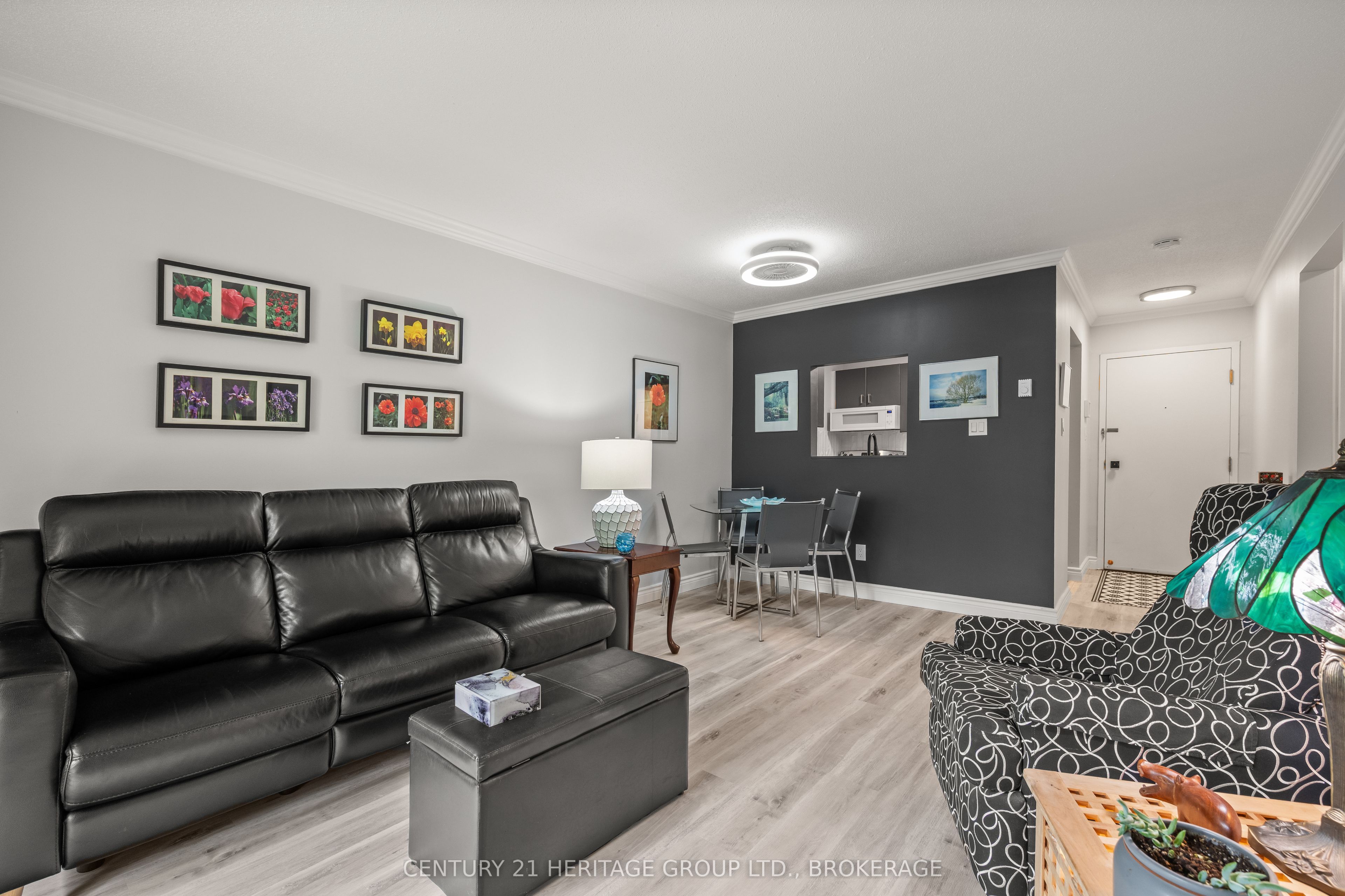 573 Armstrong Rd Property Photo 16