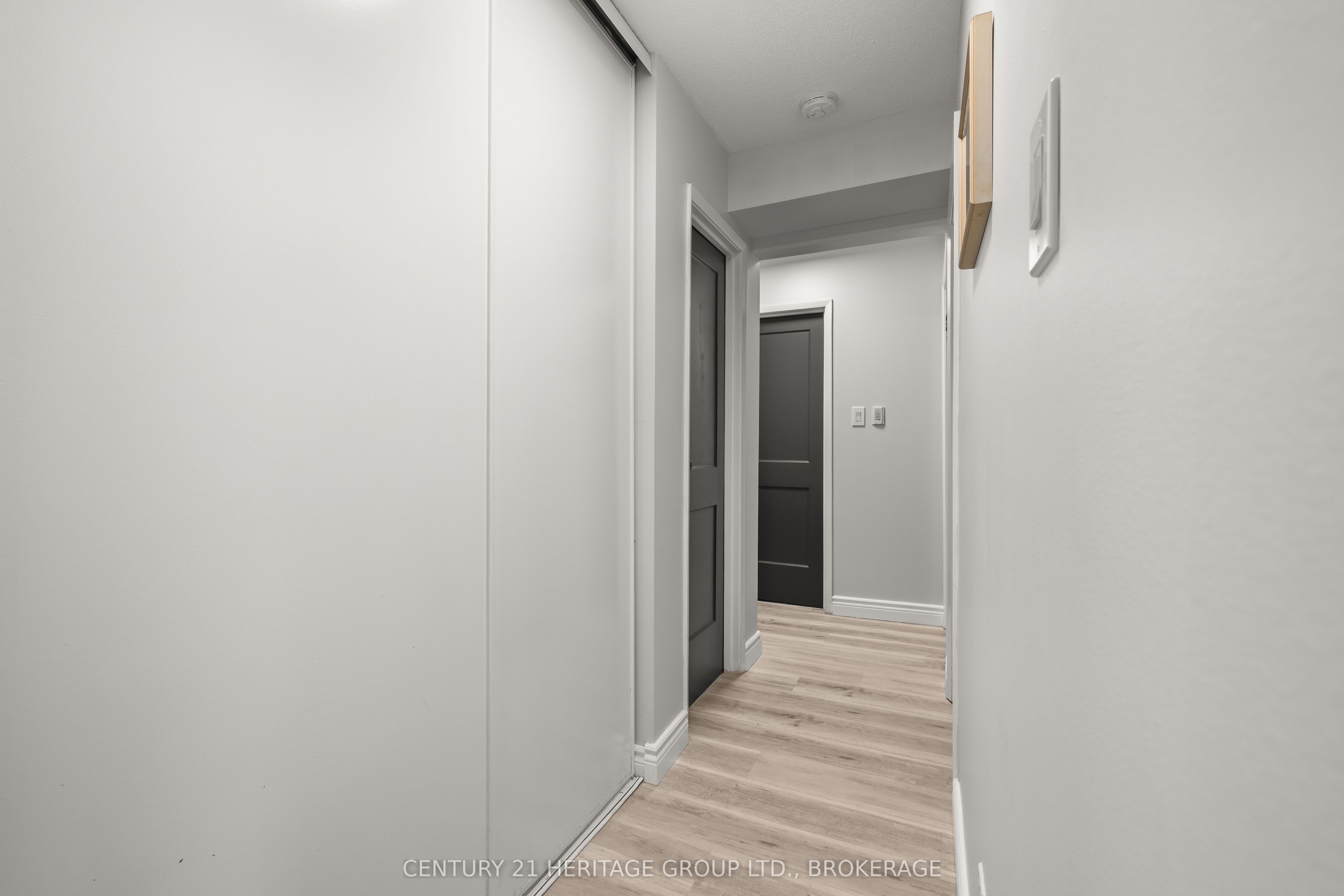 573 Armstrong Rd Property Photo 19