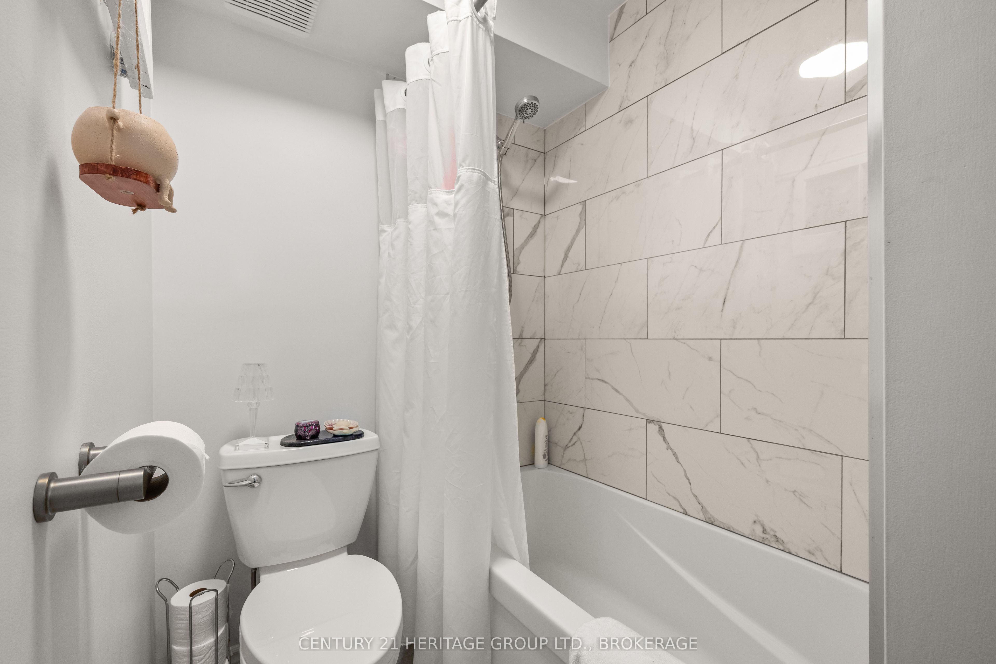 573 Armstrong Rd Property Photo 21