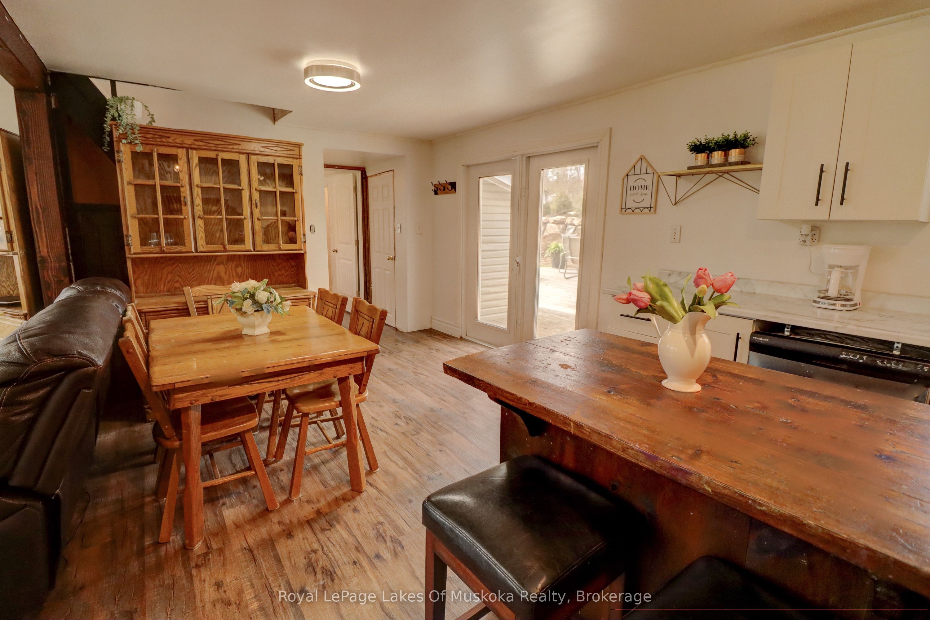 6 Hibberd Ln Property Photo 7