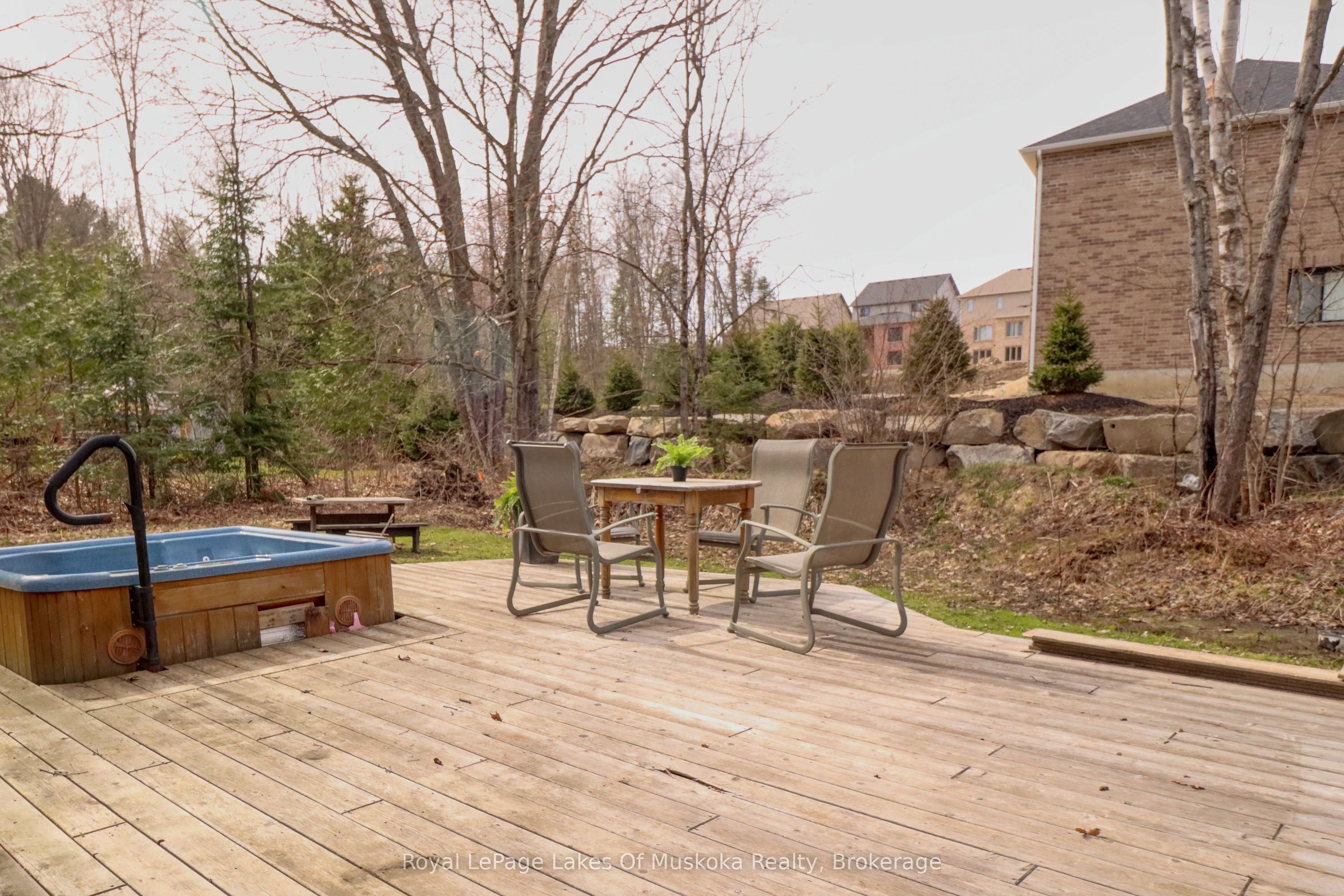 6 Hibberd Ln Property Photo 19