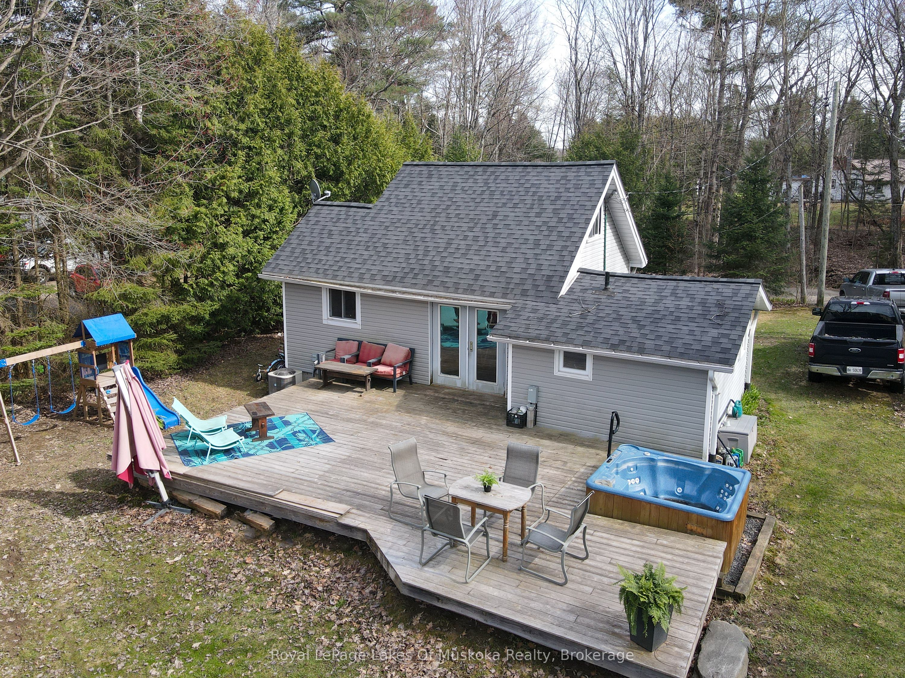 6 Hibberd Ln Property Photo 21