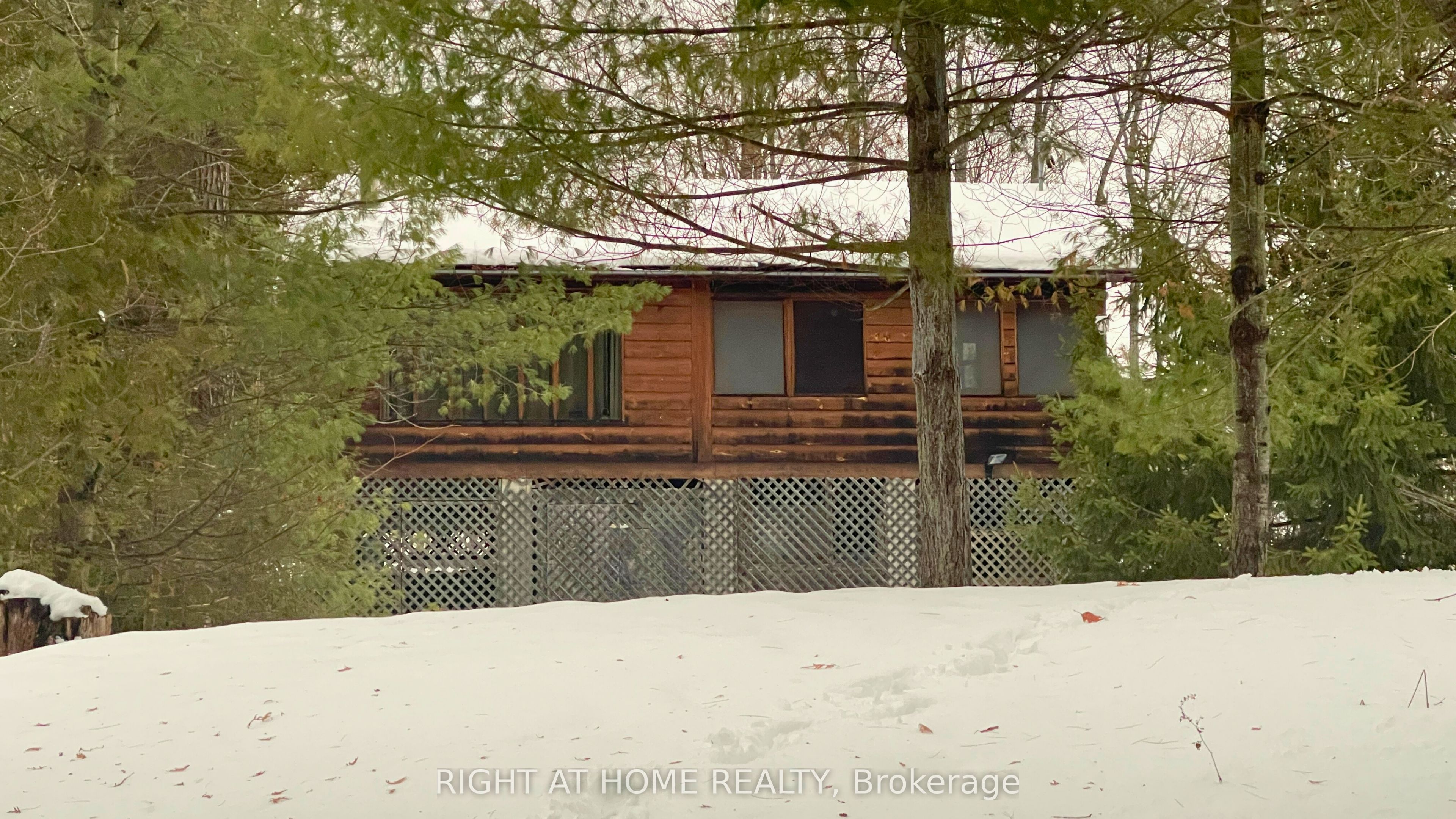 1365 Baker Valley Rd Property Photo 1