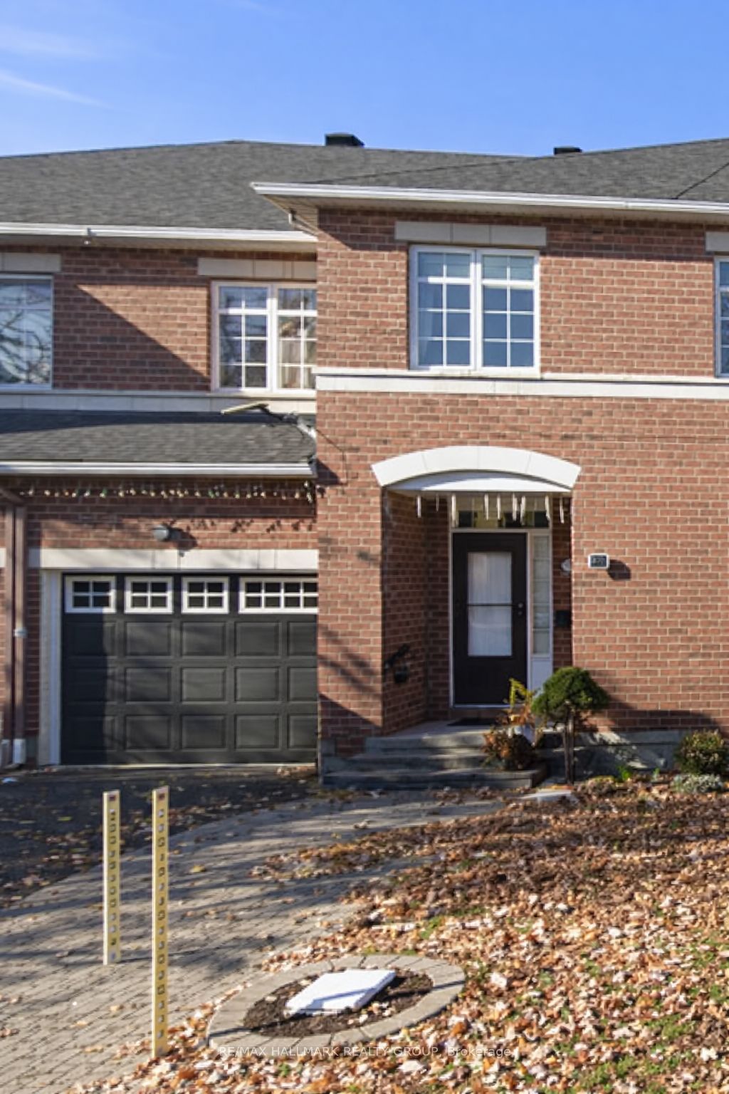 144 Deercroft Ave Property Photo 1